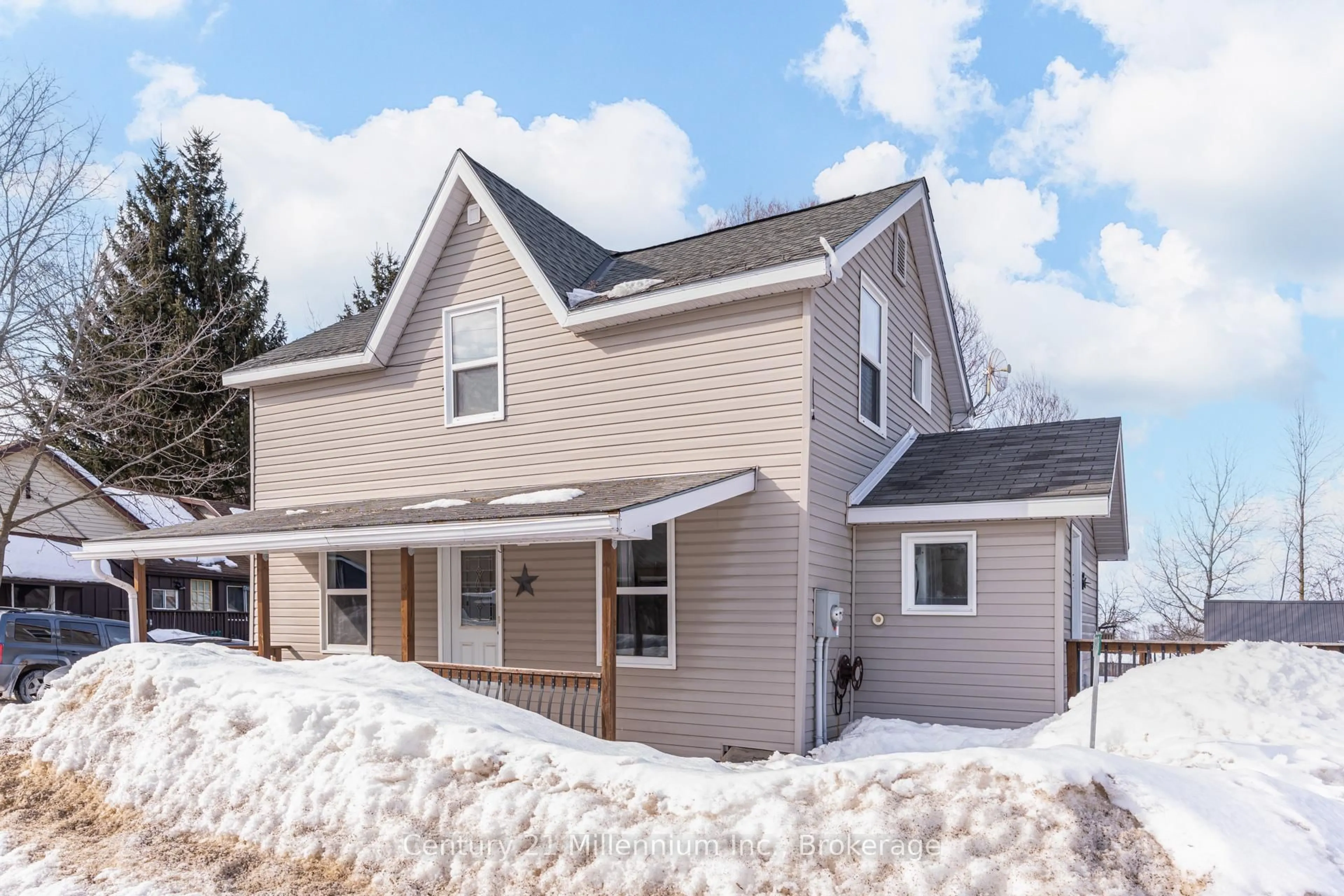 Home with vinyl exterior material, street for 328 BRUCE ROAD 40, Arran-Elderslie Ontario N0H 1L0