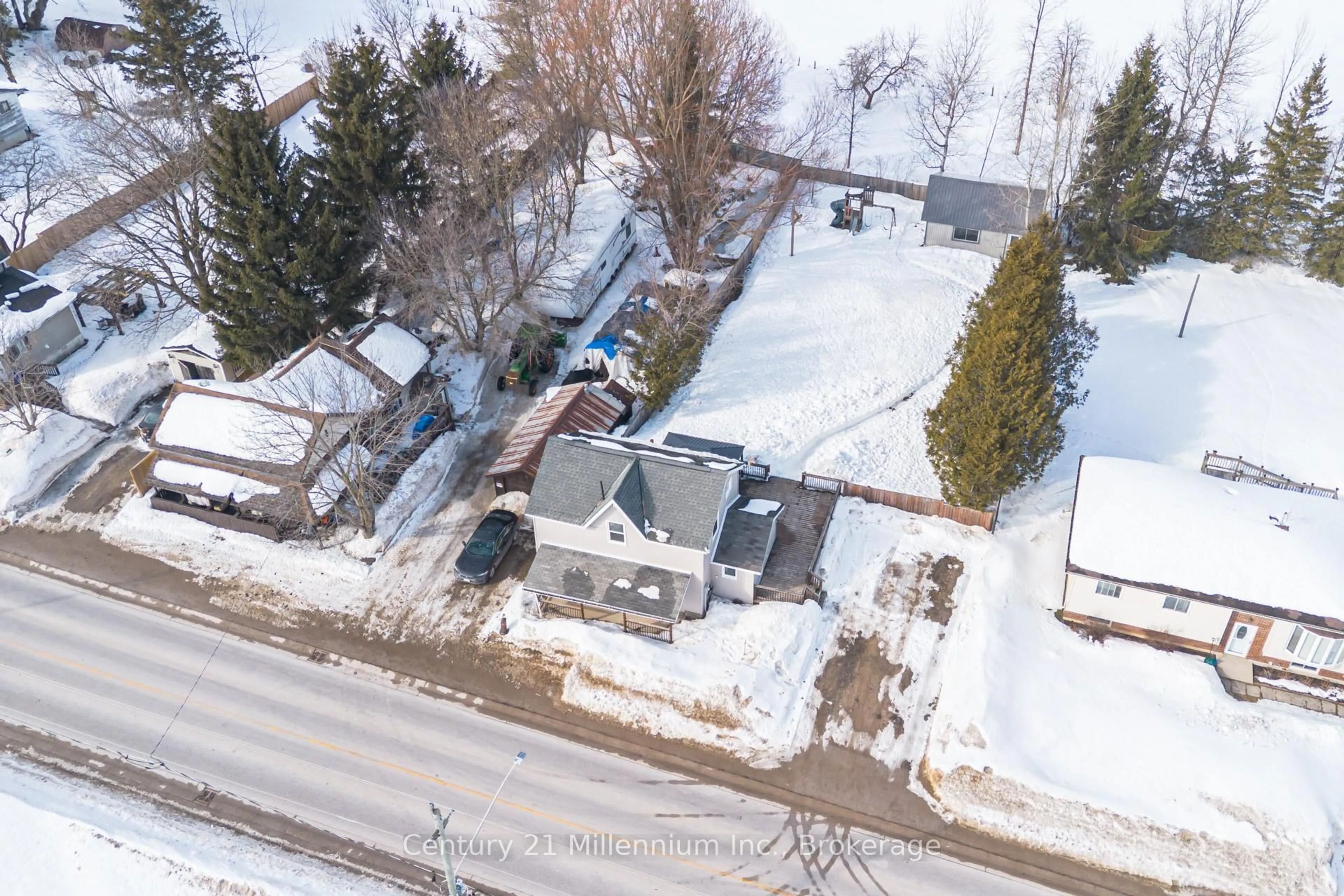 A pic from outside/outdoor area/front of a property/back of a property/a pic from drone, street for 328 BRUCE ROAD 40, Arran-Elderslie Ontario N0H 1L0