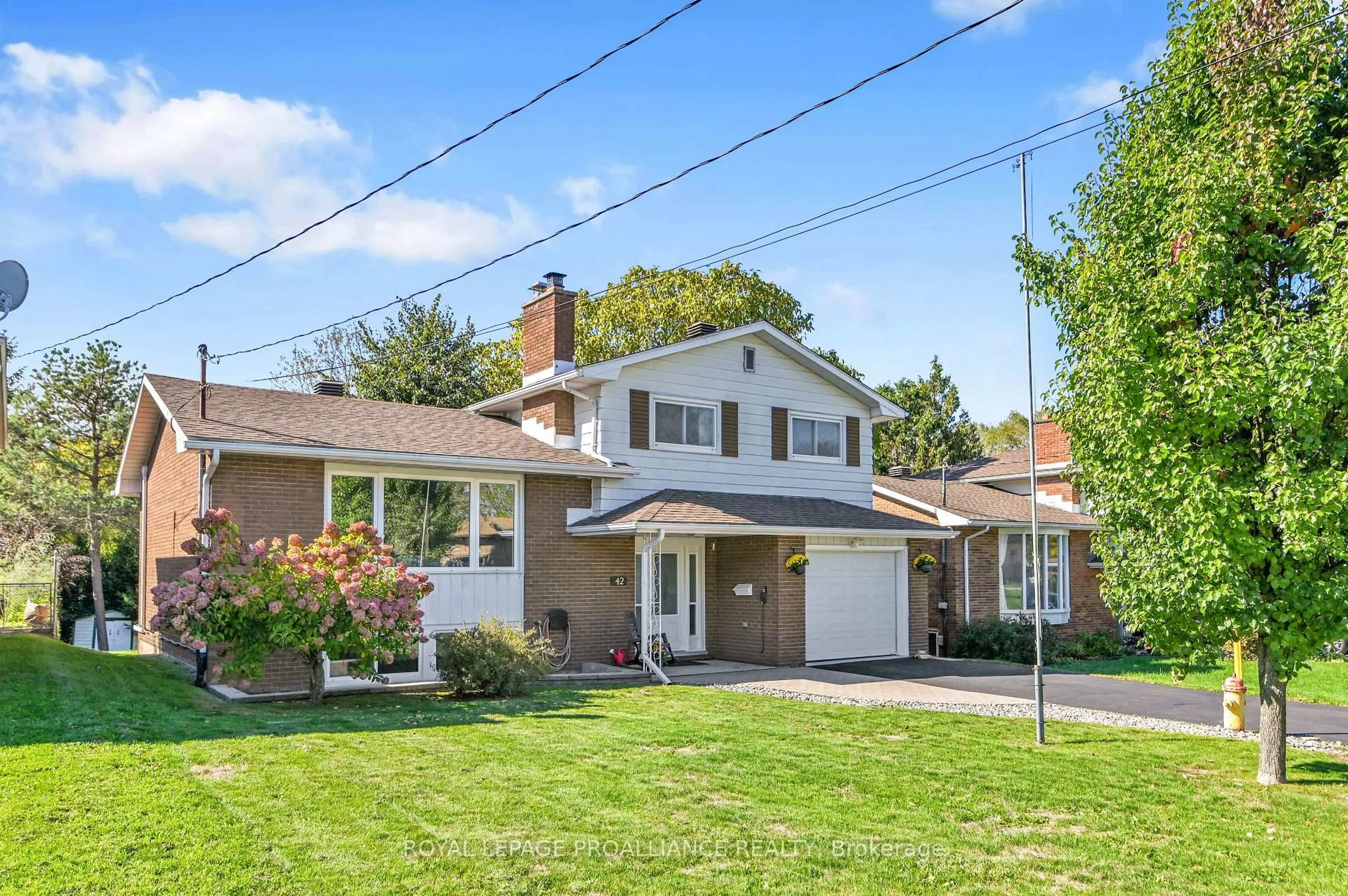 Unknown for 42 Davison Ave, Brockville Ontario K6V 3C2