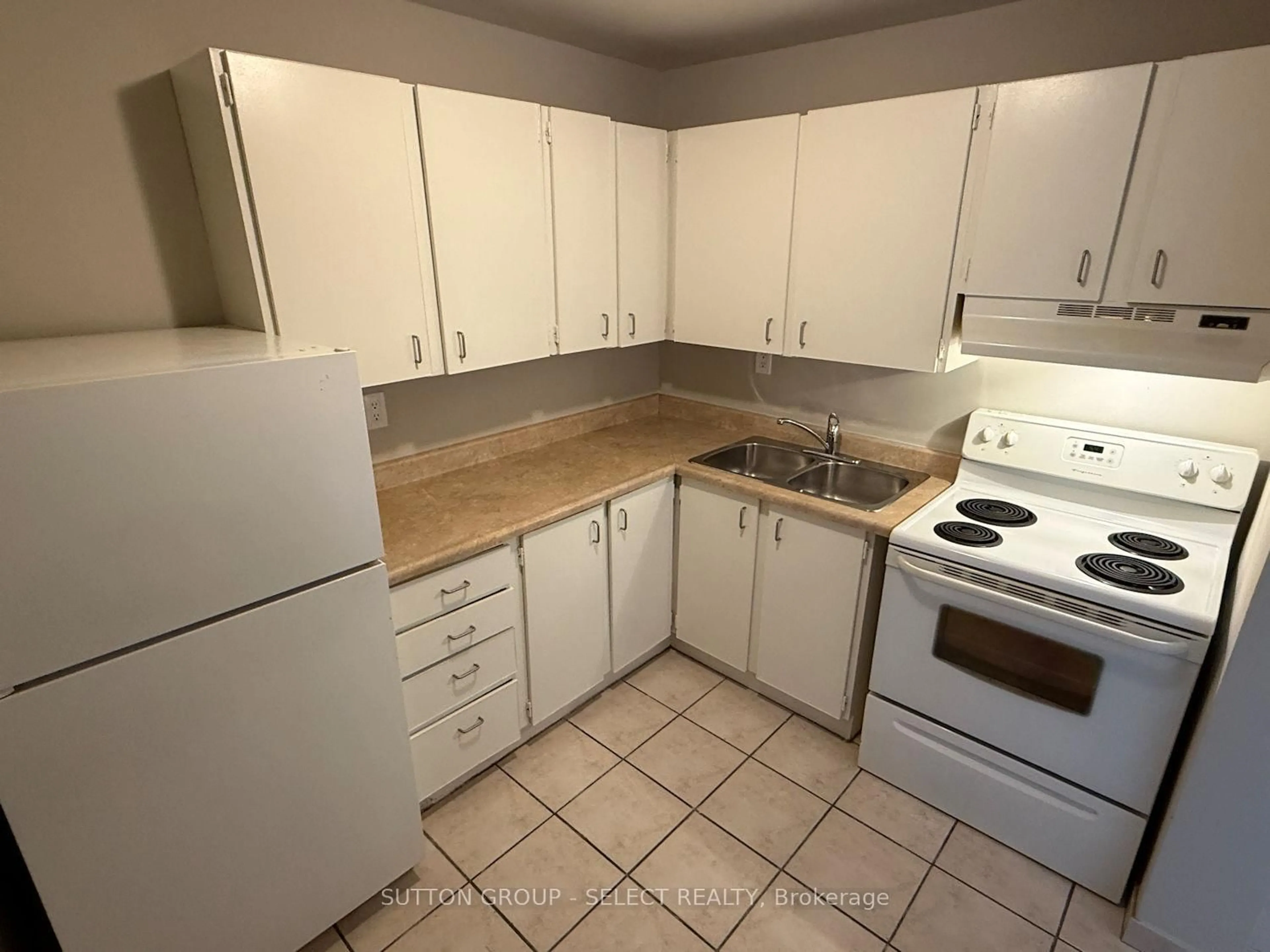 Standard kitchen, unknown for 573 Mornington Ave #1009, London East Ontario N5Y 4T9
