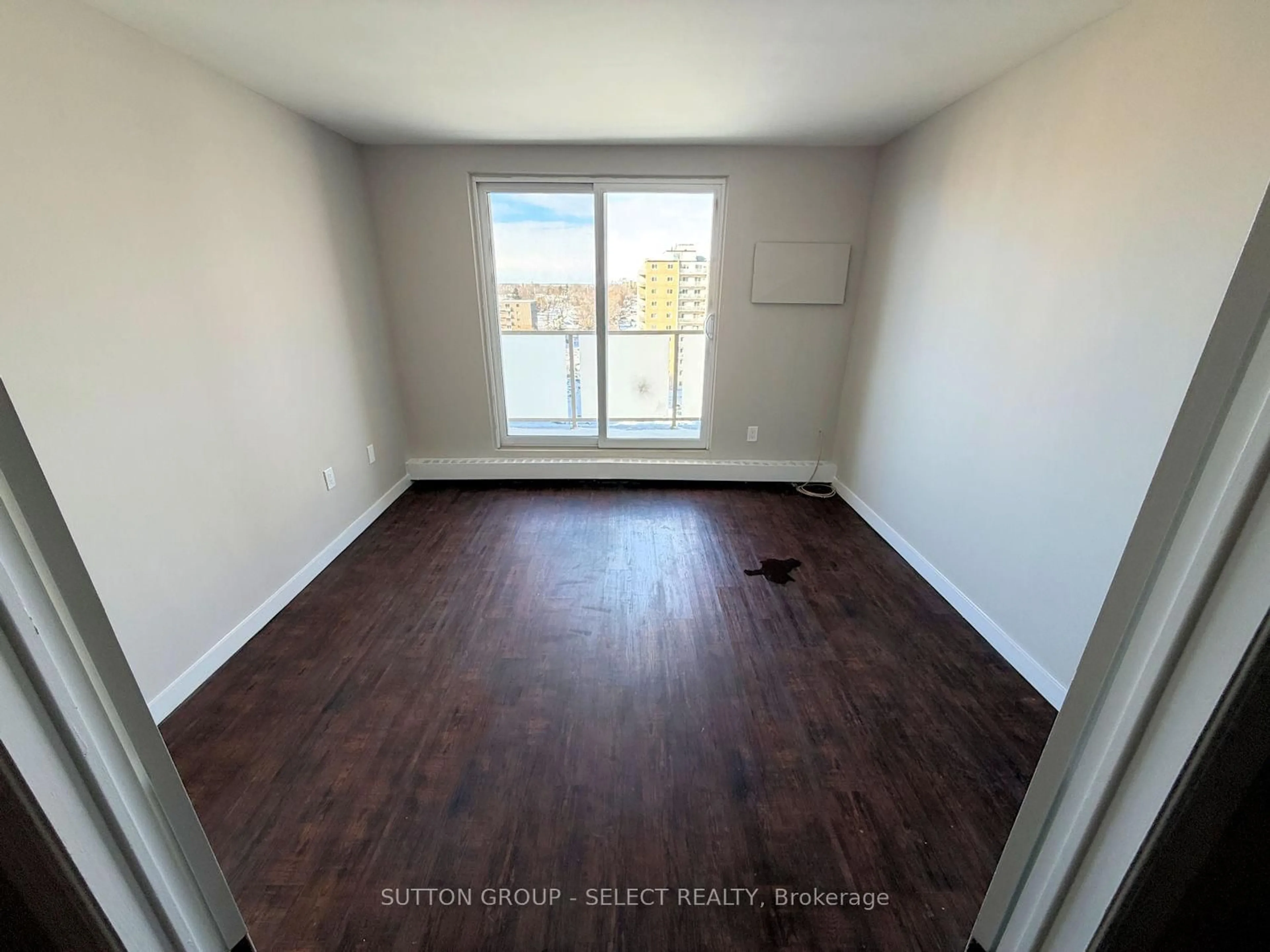 A pic of a room for 573 Mornington Ave #1009, London East Ontario N5Y 4T9