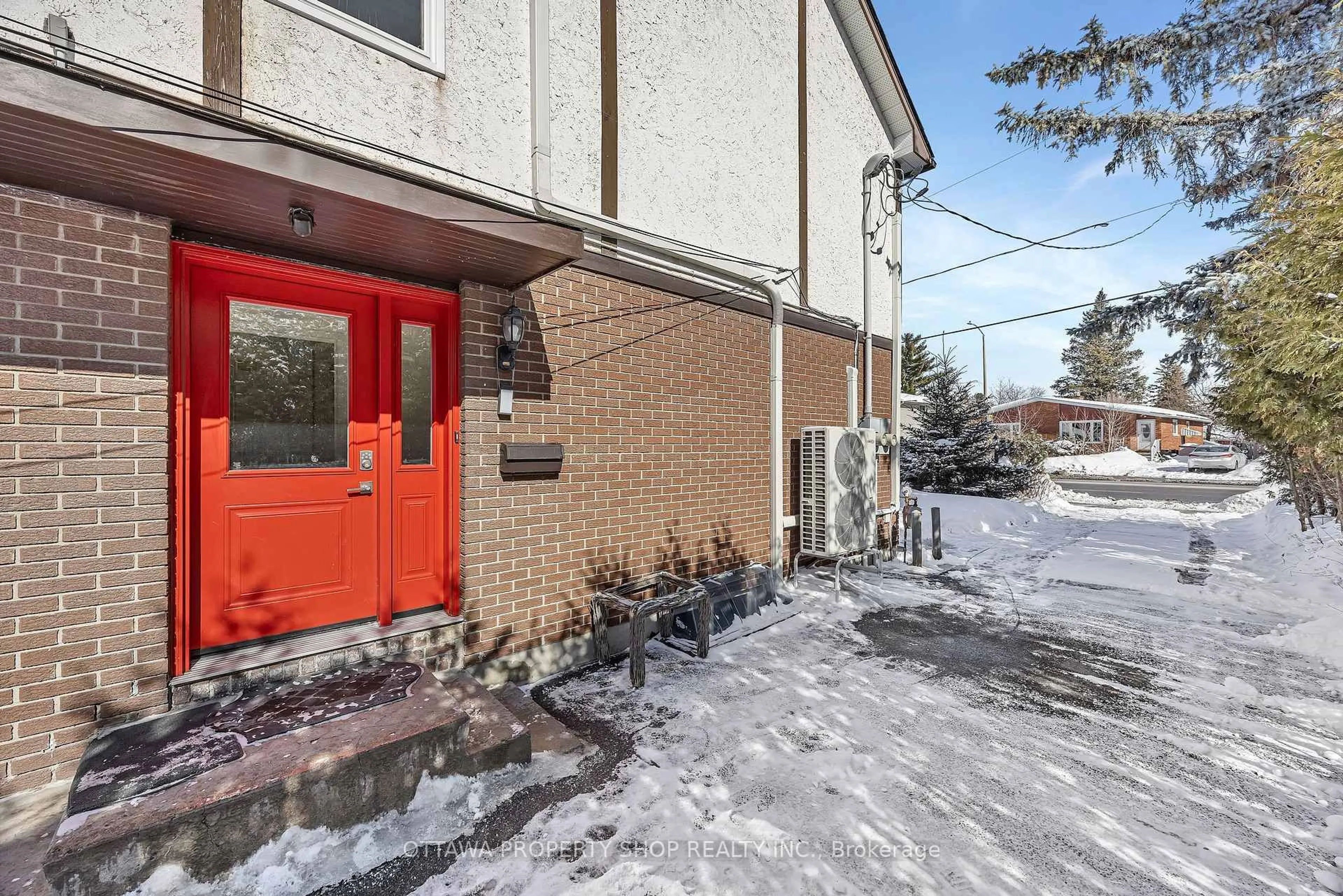 Unknown for 848 Maitland Ave, Ottawa Ontario K2A 2S3