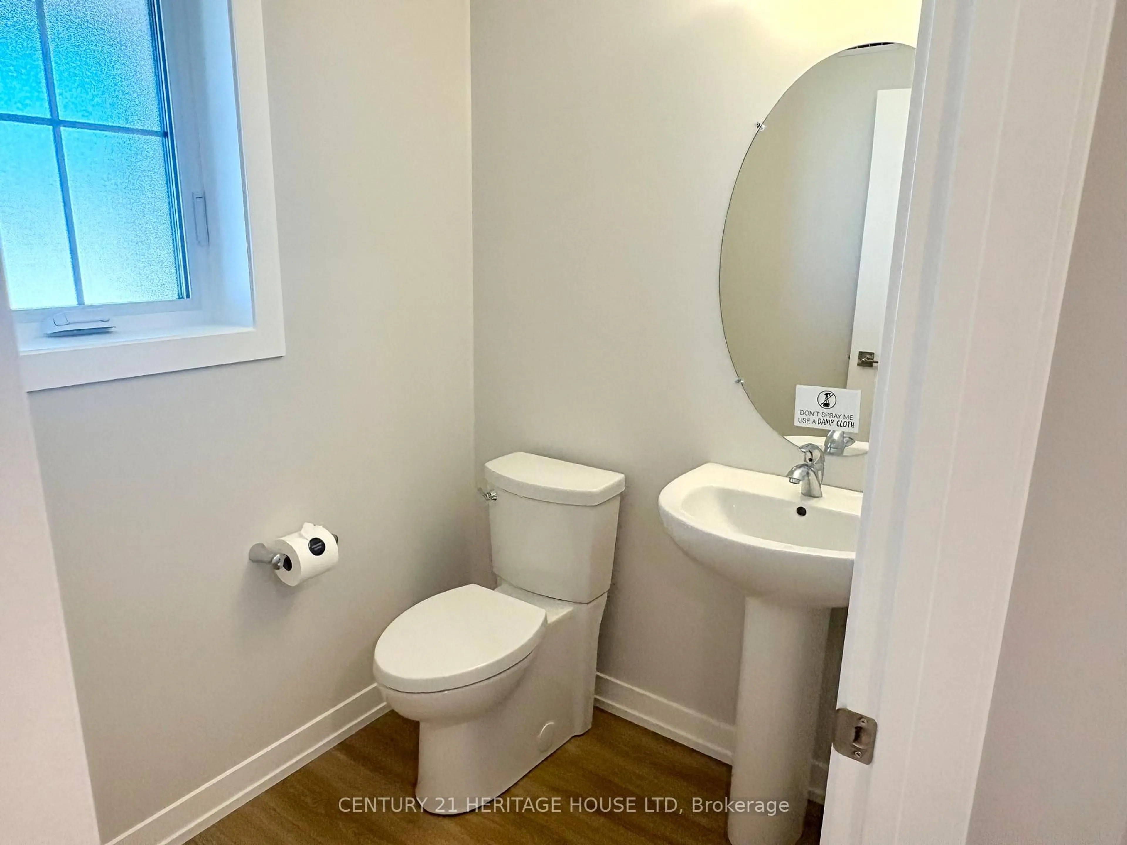 Standard bathroom, ceramic/tile floor for 115 Styles Dr, St. Thomas Ontario N5R 0N8