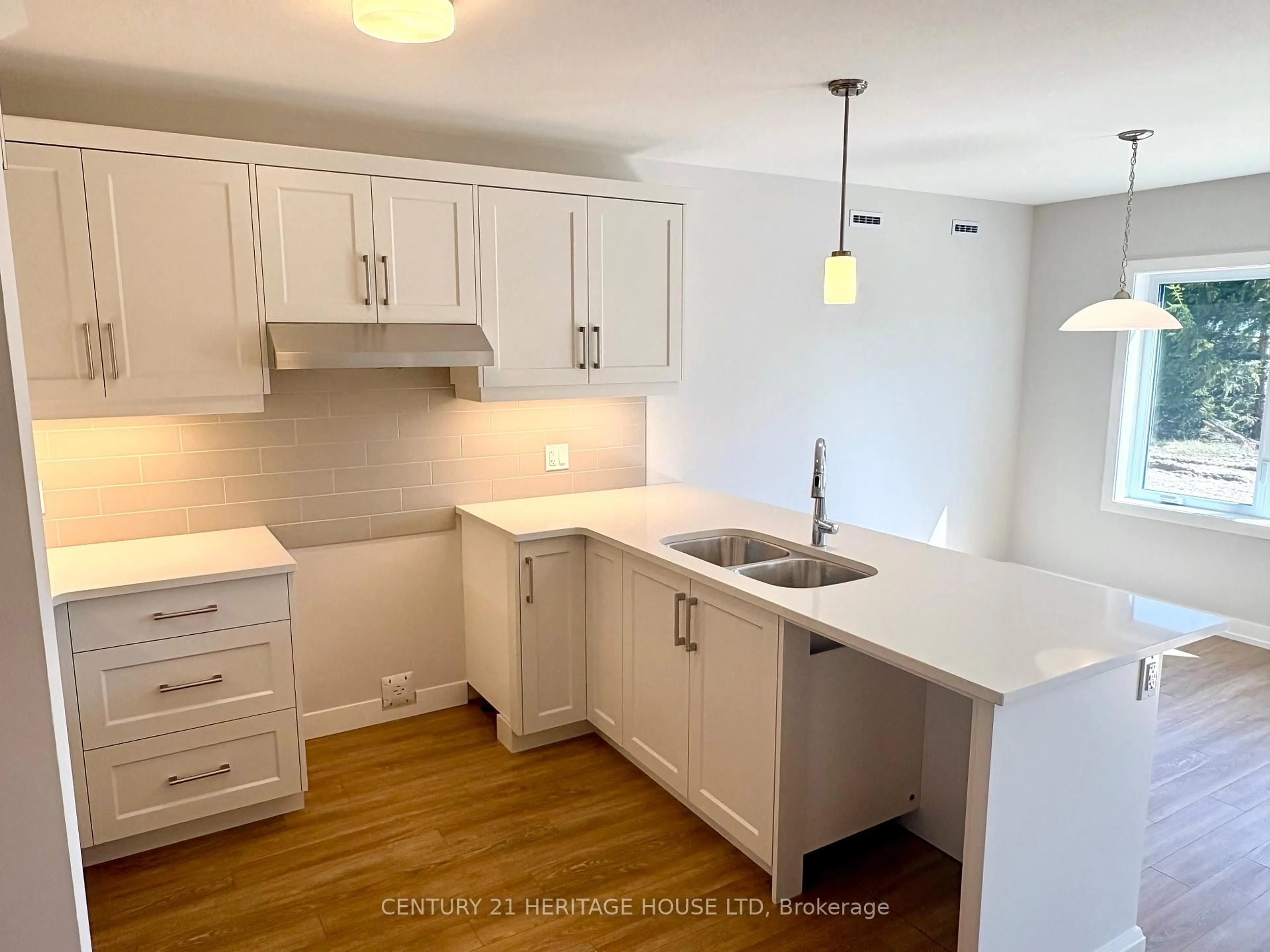 Open concept kitchen, unknown for 115 Styles Dr, St. Thomas Ontario N5R 0N8