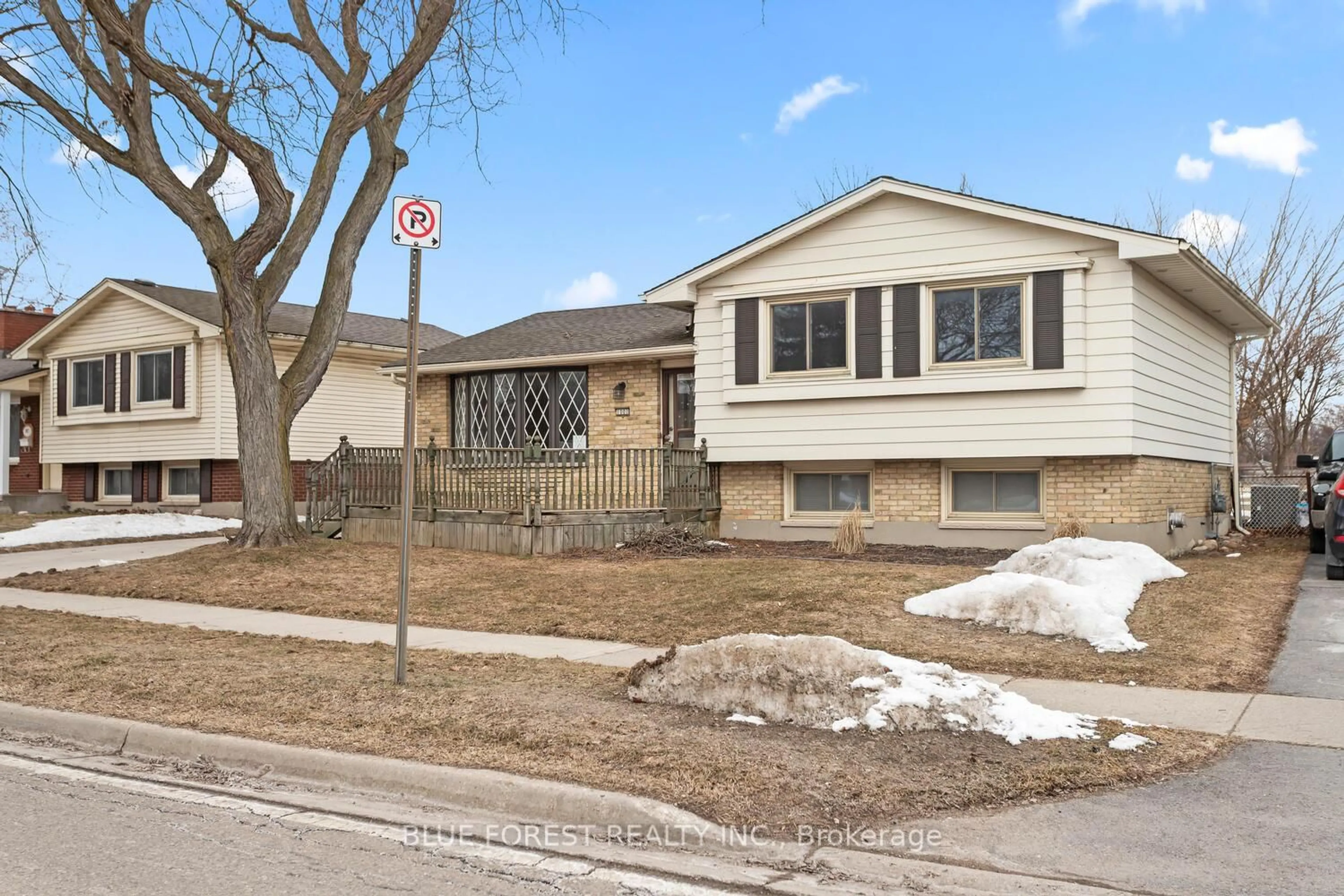 Home with brick exterior material, street for 1001 Osgoode Dr, London South Ontario N6E 1C9
