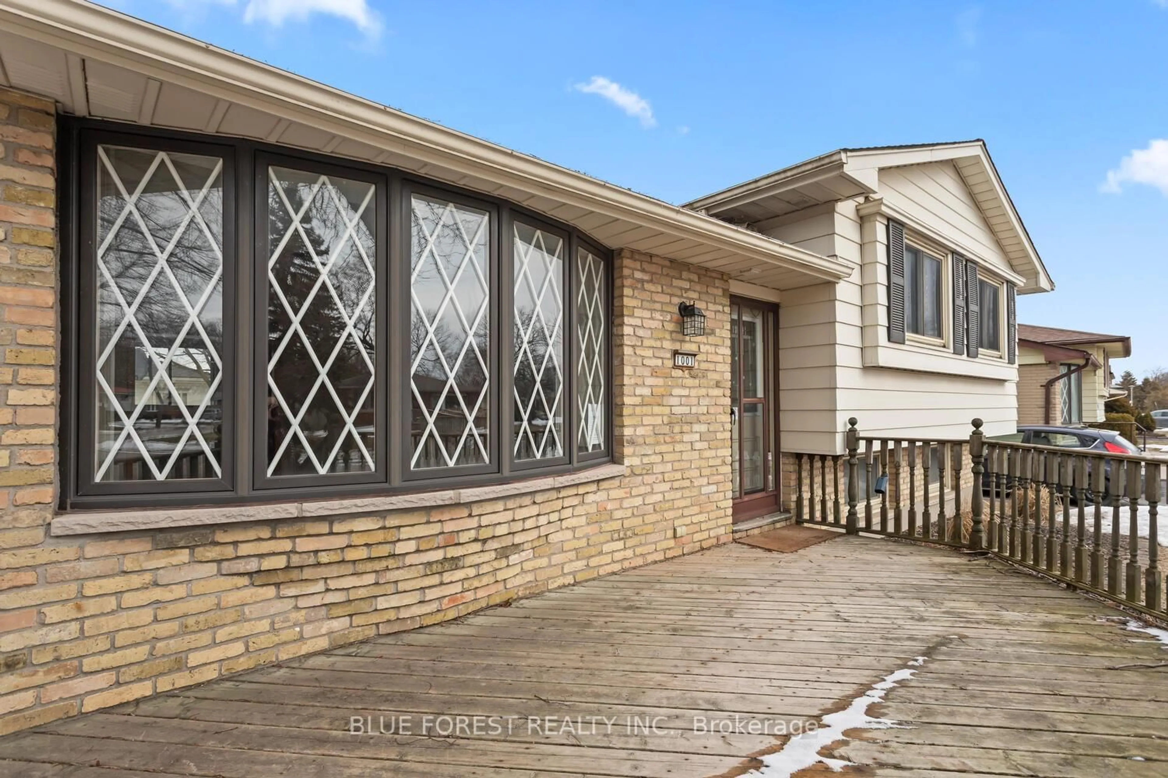 Unknown for 1001 Osgoode Dr, London South Ontario N6E 1C9