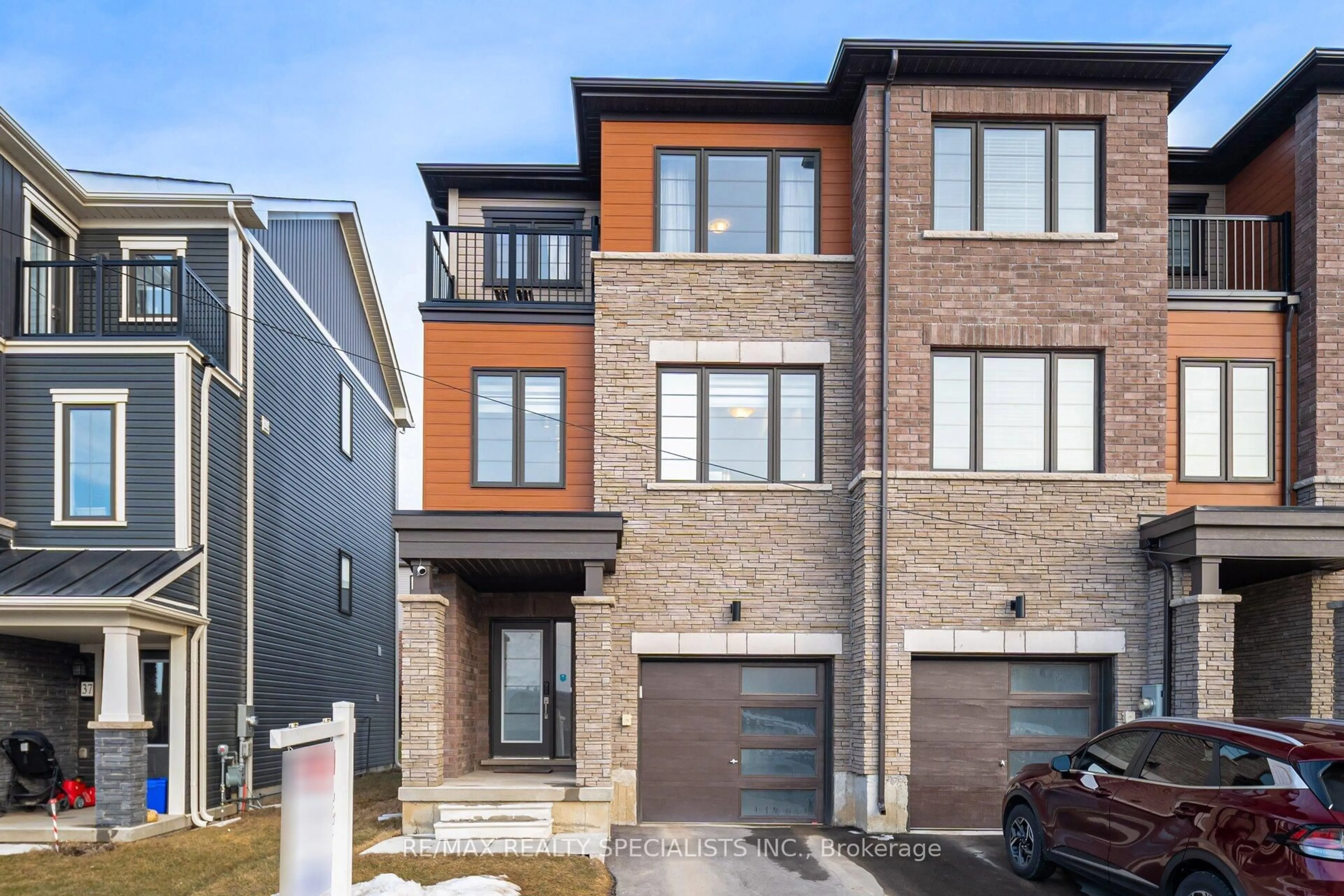 Home with brick exterior material, street for 39 Baskett St, Brantford Ontario N3T 0W4