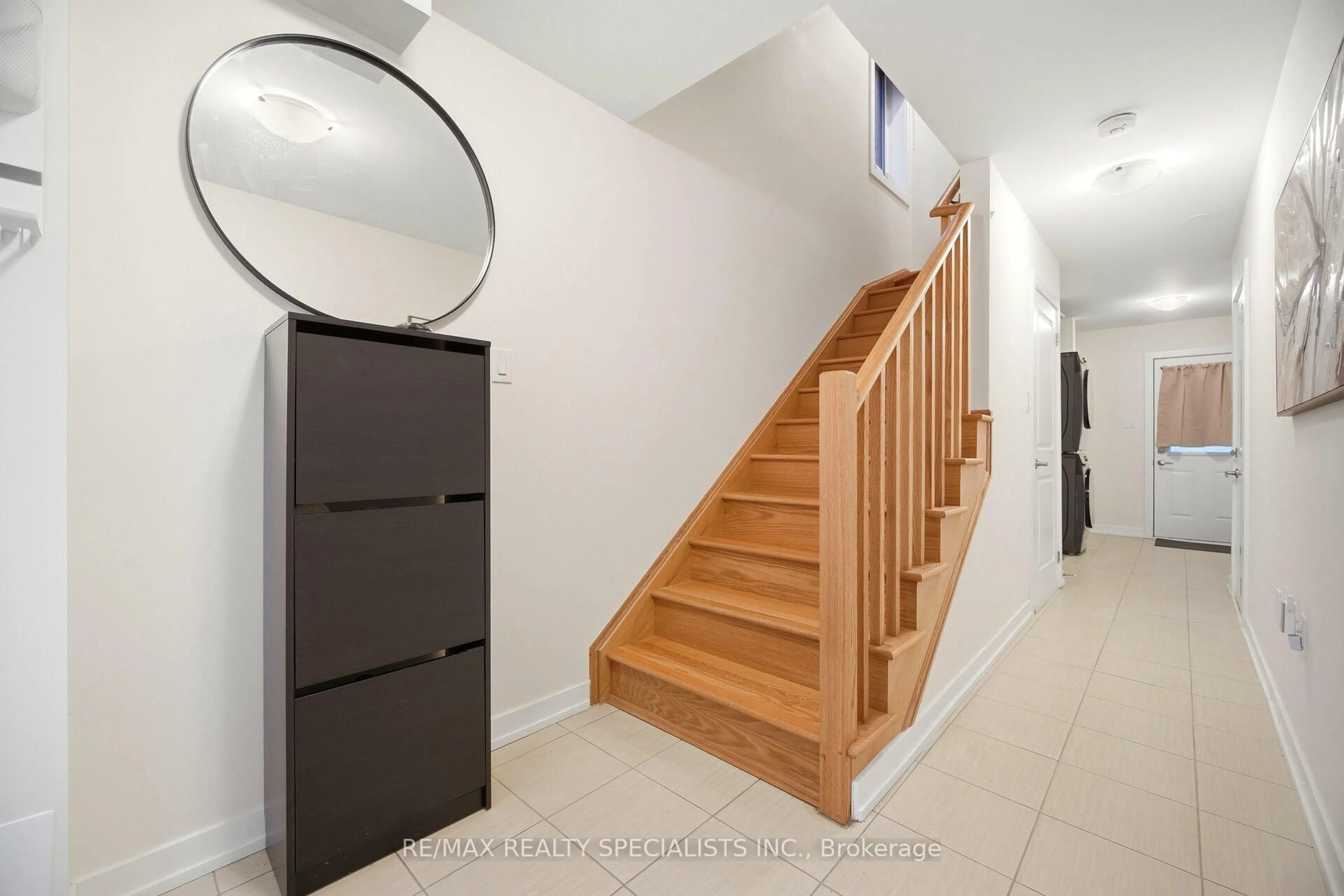 Unknown for 39 Baskett St, Brantford Ontario N3T 0W4