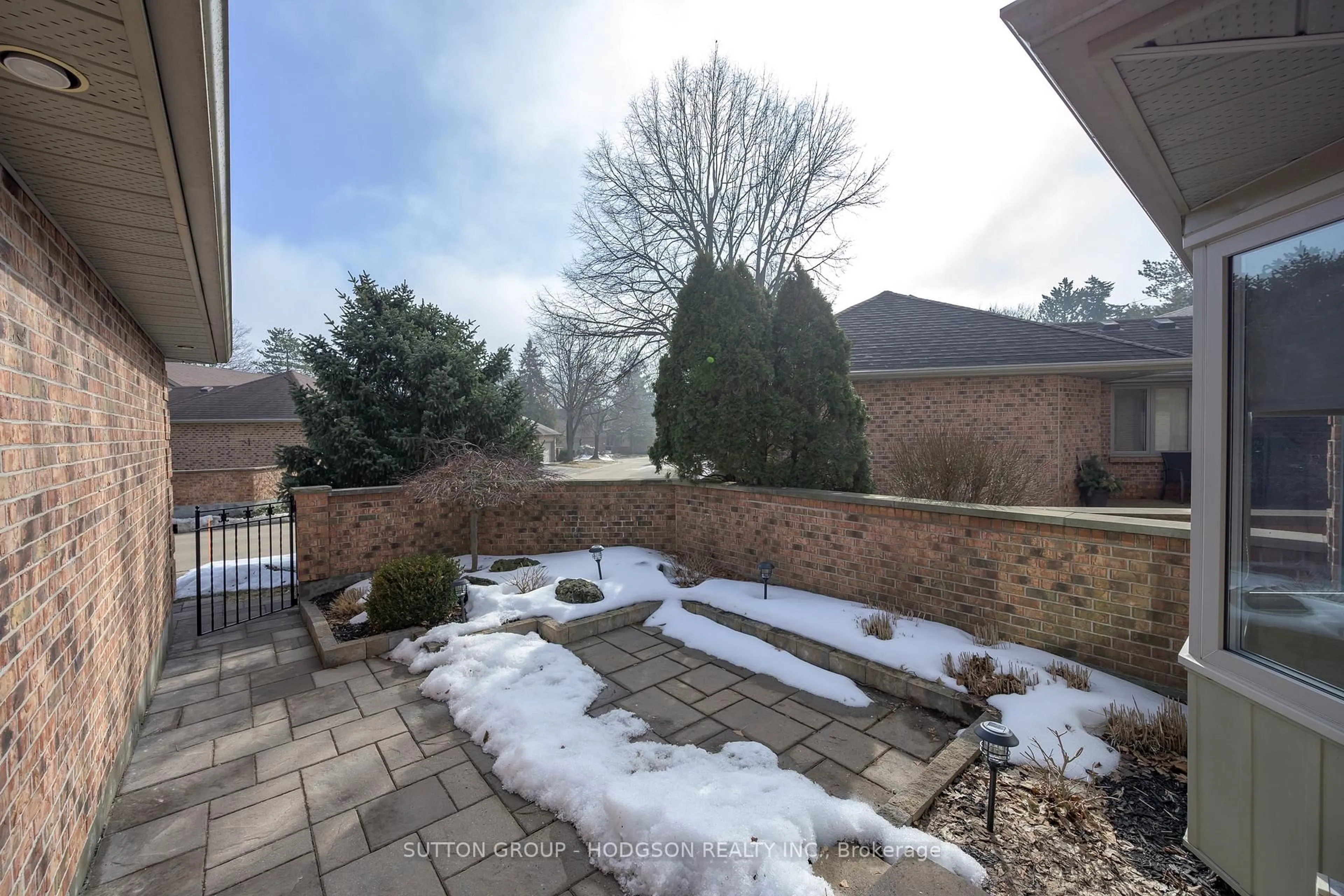 Patio, unknown for 1443 Commissioners Rd #34, London South Ontario N6K 1E2