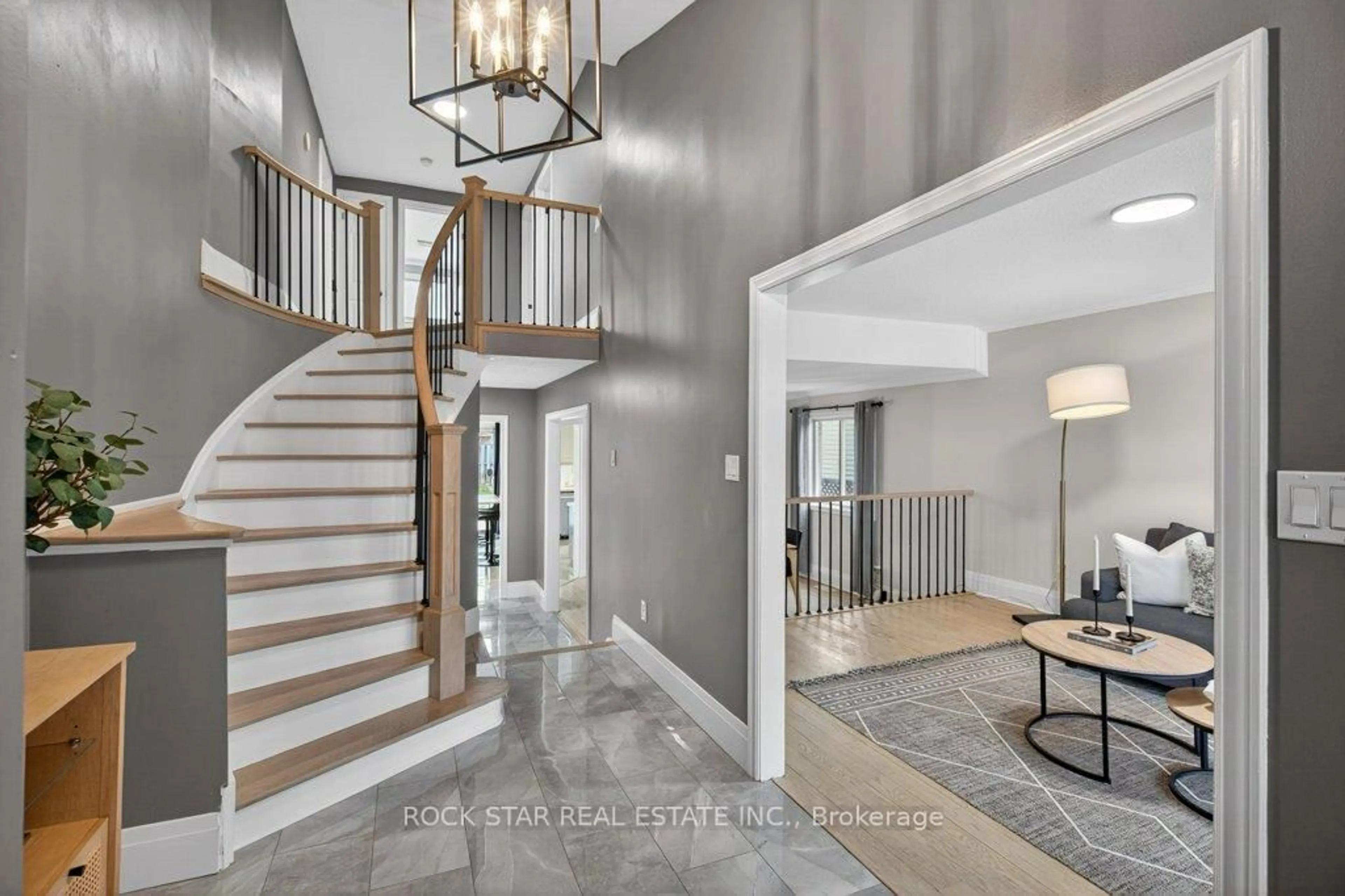 Unknown for 18 HILLGARDEN Dr, Hamilton Ontario L8J 2S4