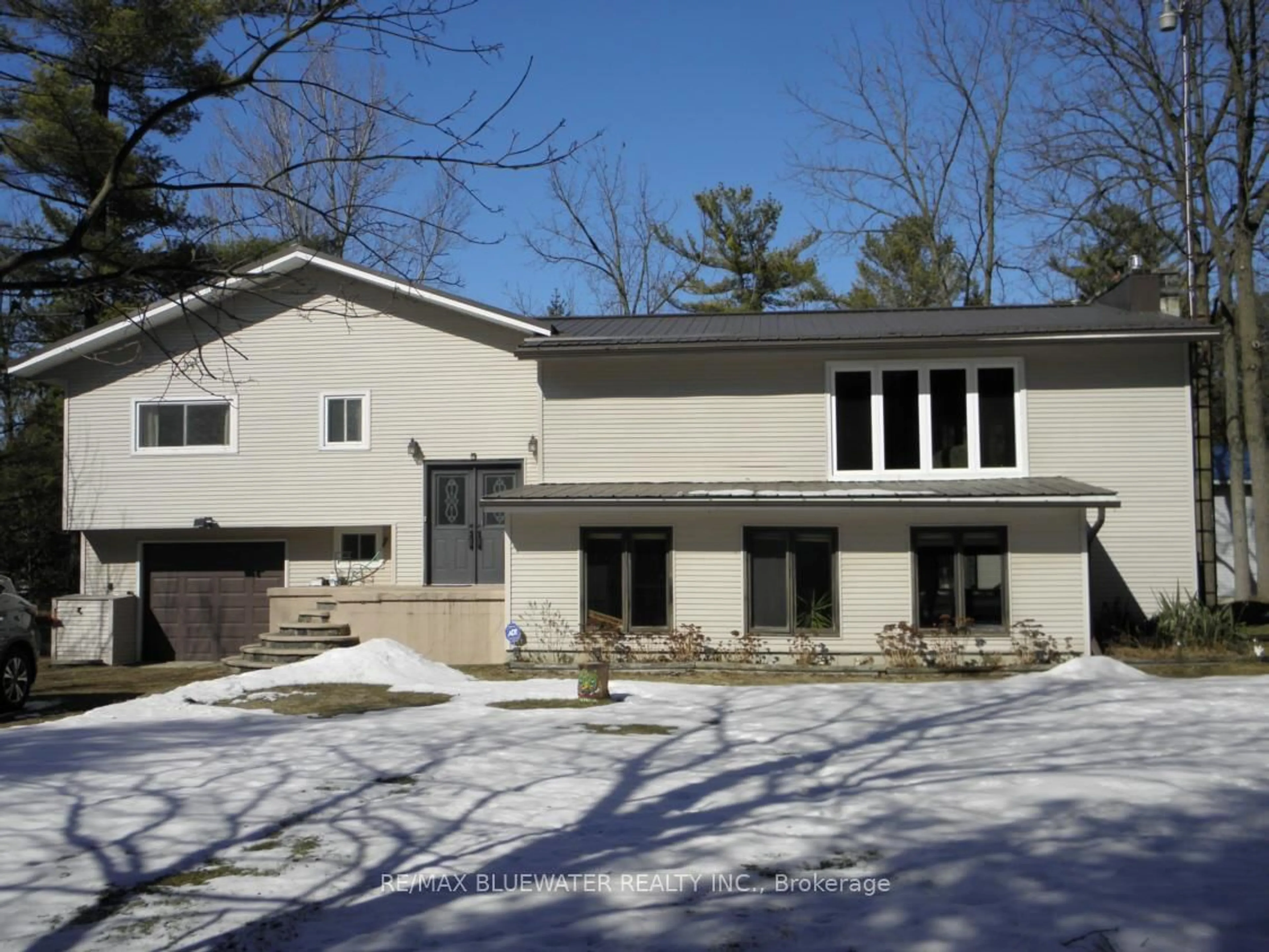 Home with vinyl exterior material, street for 6386 Victoria Ave, Lambton Shores Ontario N0N 1J2