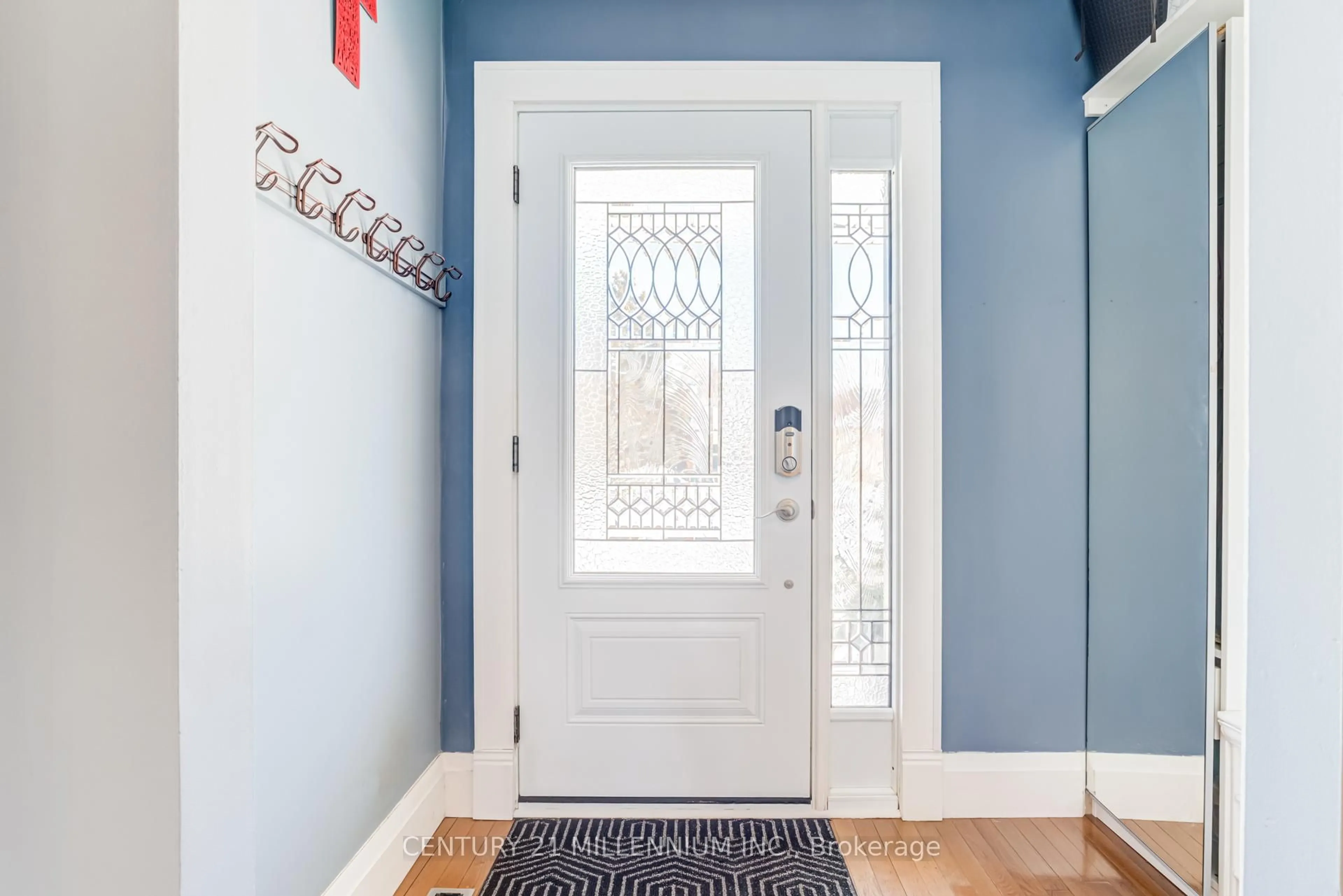 Indoor entryway for 40 Erinlea Cres, Erin Ontario N0B 1T0