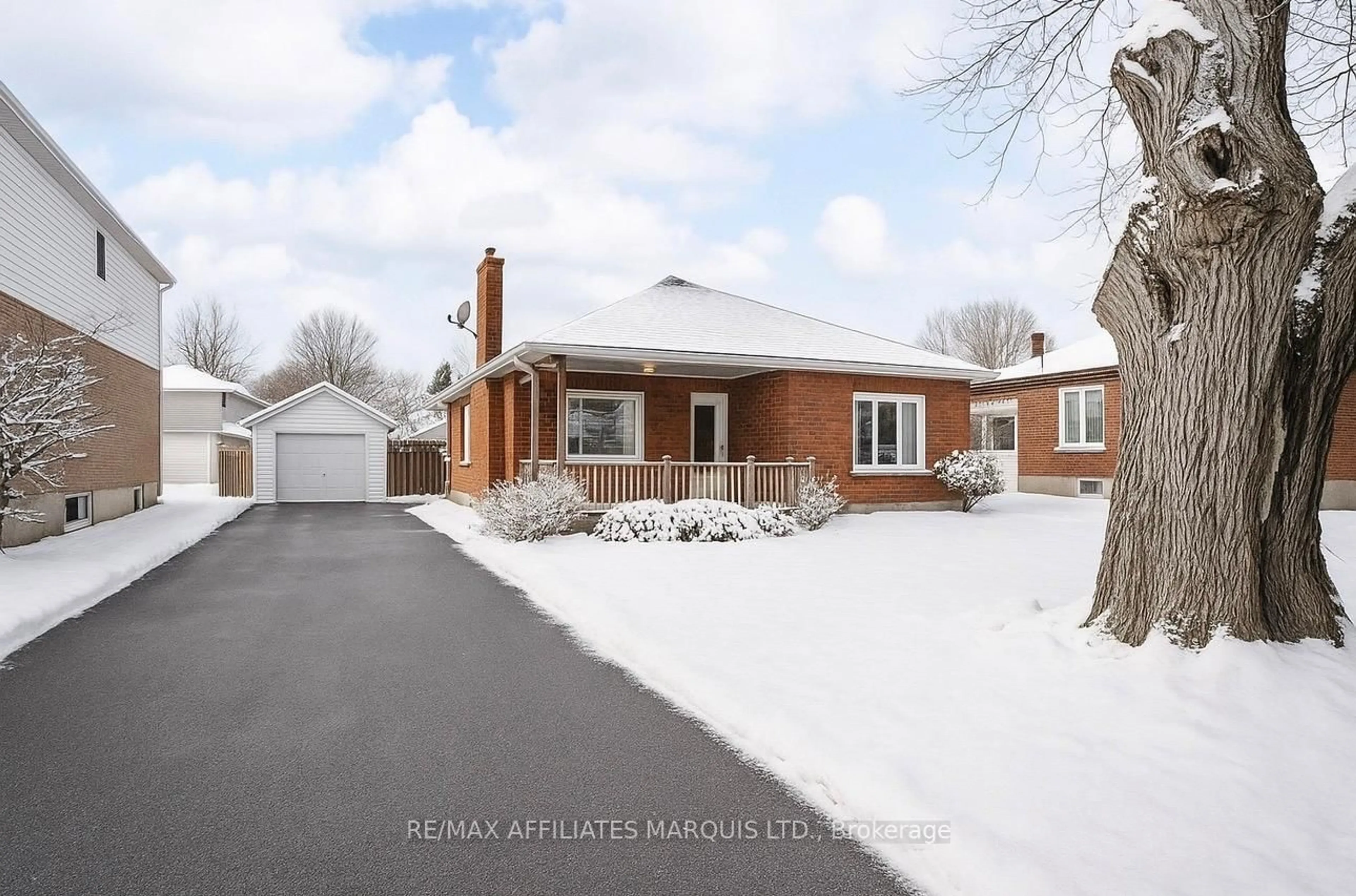 Home with brick exterior material, street for 104 Gardner Ave, Cornwall Ontario K6H 5H4