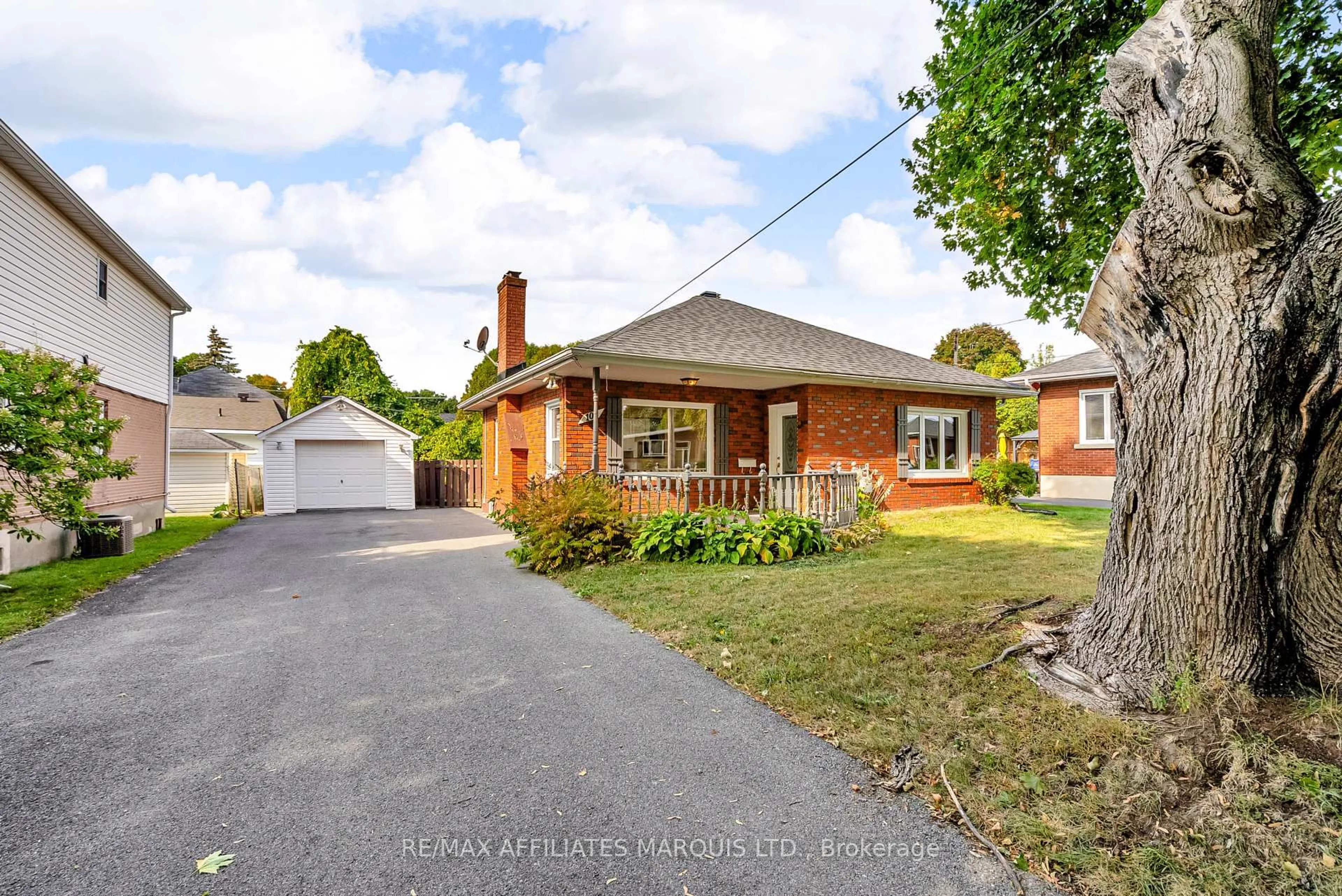 A pic from outside/outdoor area/front of a property/back of a property/a pic from drone, street for 104 Gardner Ave, Cornwall Ontario K6H 5H4