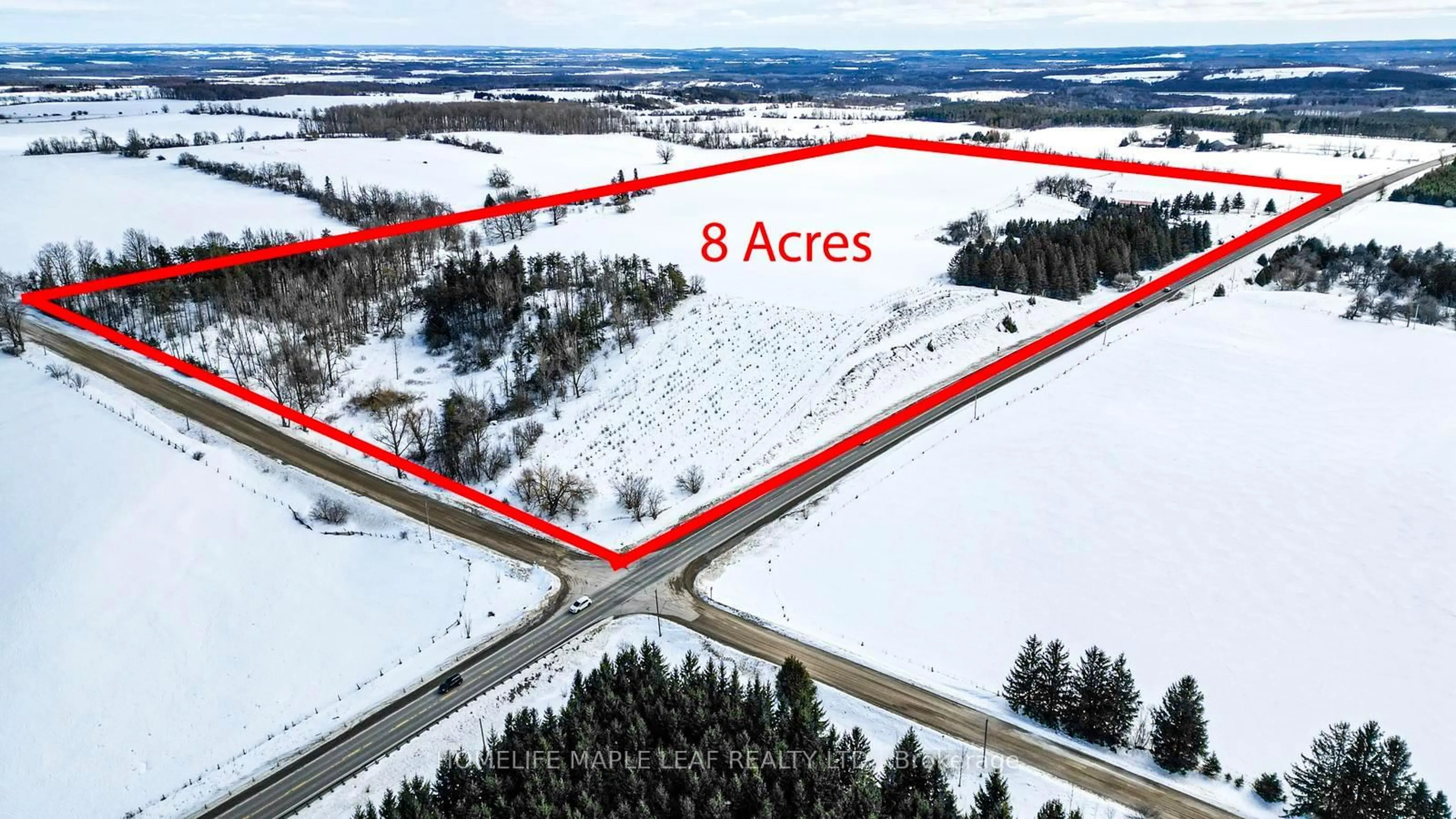 A pic from outside/outdoor area/front of a property/back of a property/a pic from drone, unknown for 935545 Airport Rd, Mono Ontario L9V 1C3