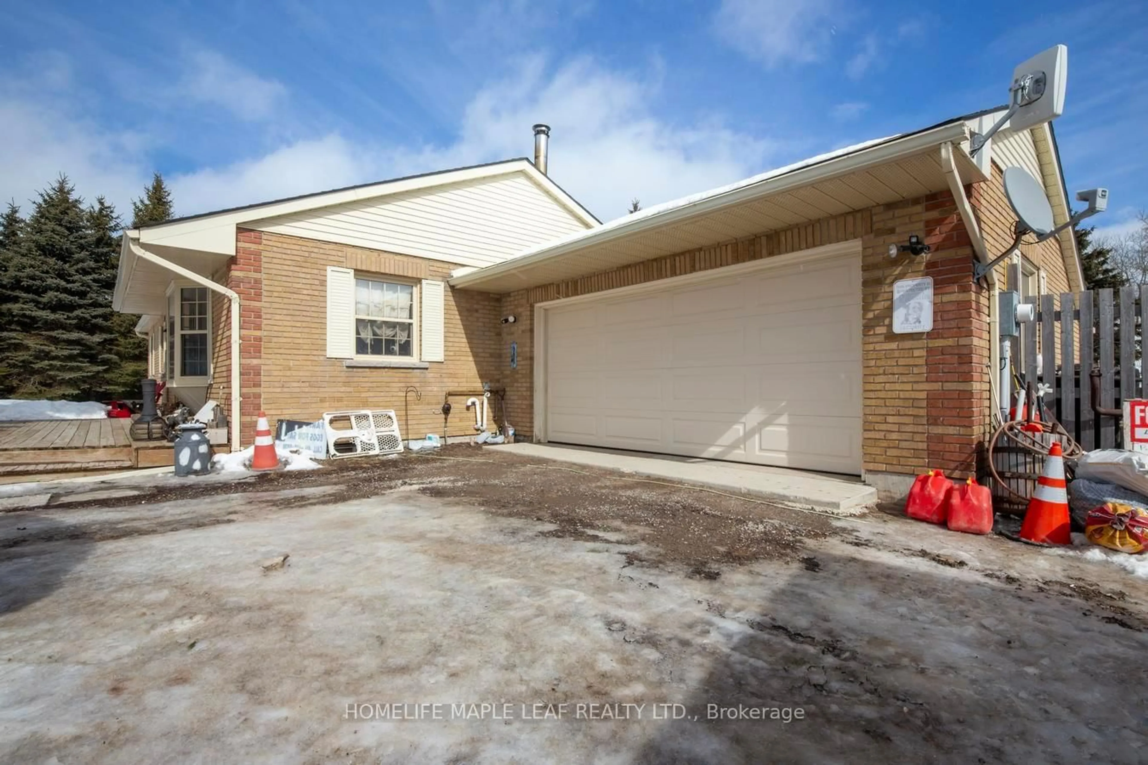 Unknown for 935545 Airport Rd, Mono Ontario L9V 1C3