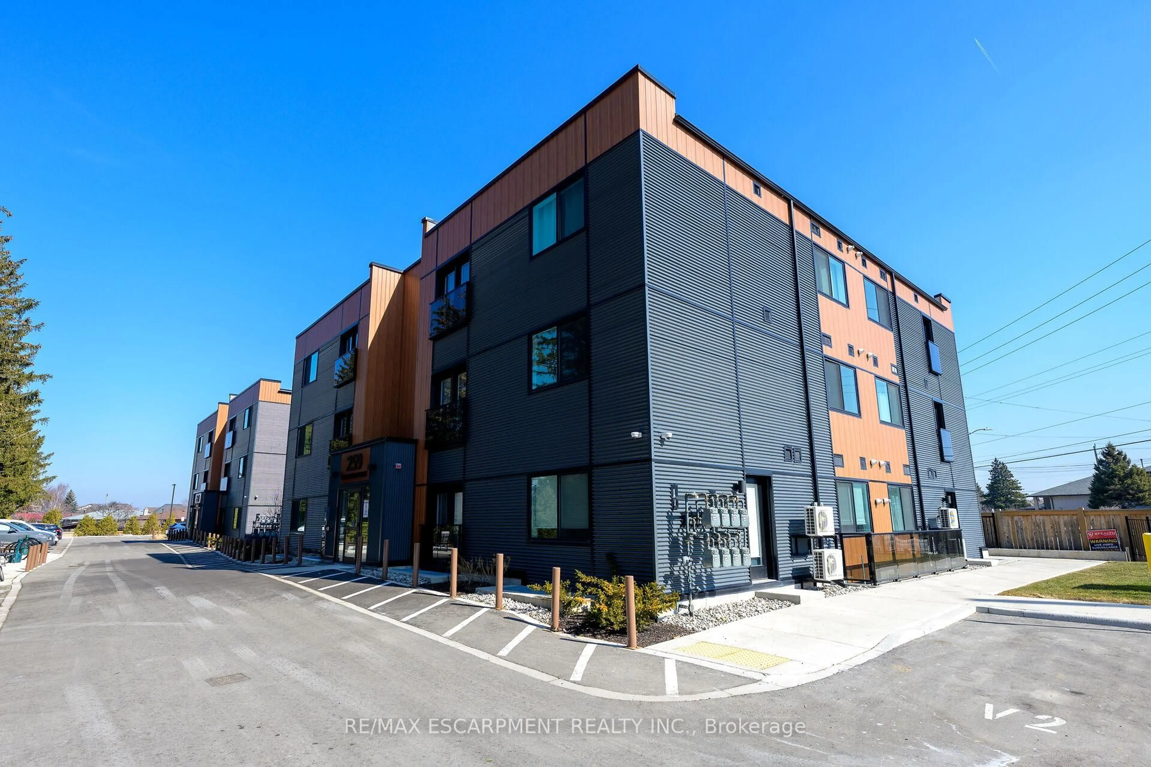 Unknown for 259 King St #303, Hamilton Ontario L8G 1L9