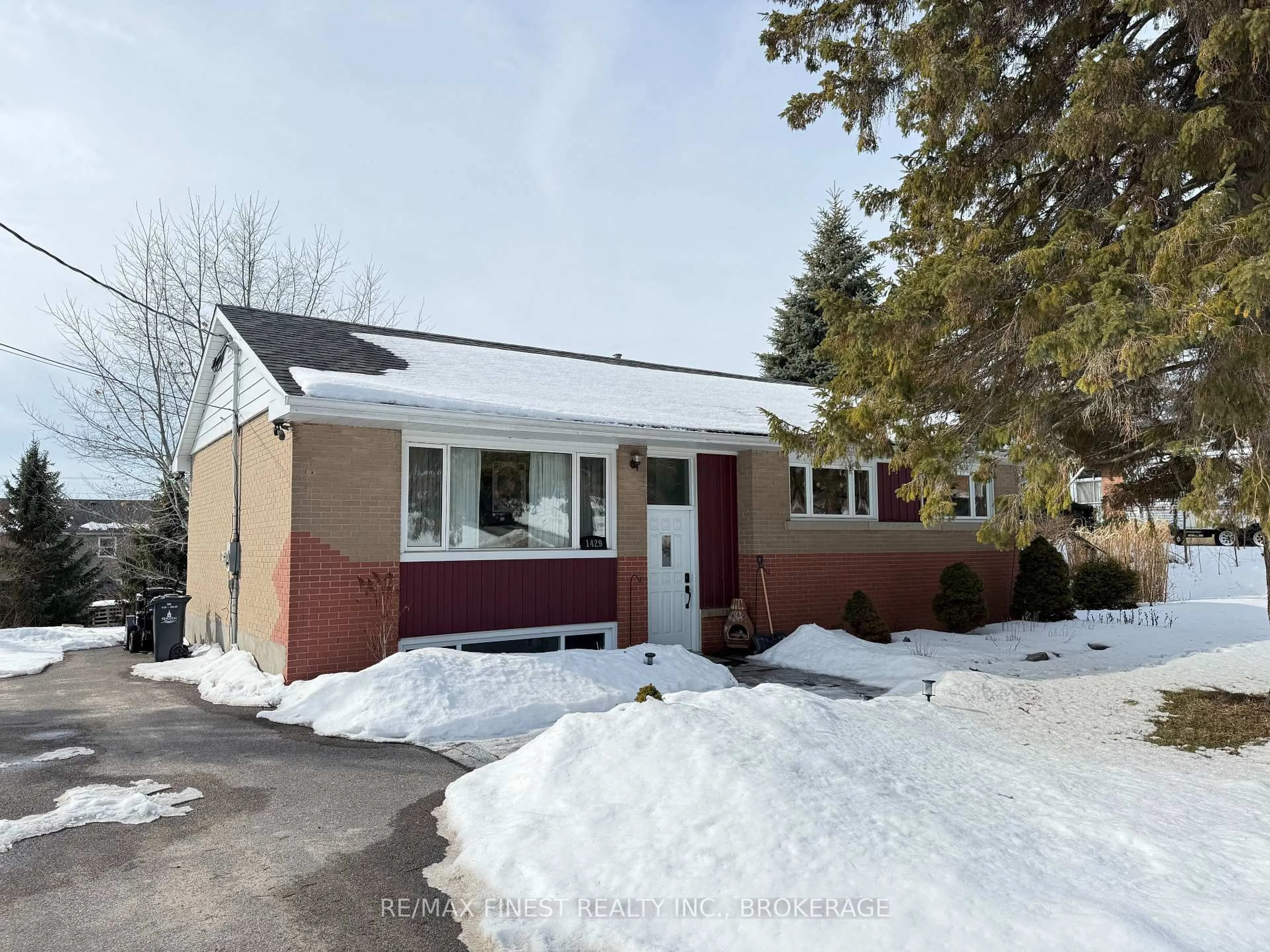 Unknown for 1429 Avondale Cres, Kingston Ontario K7P 2V2