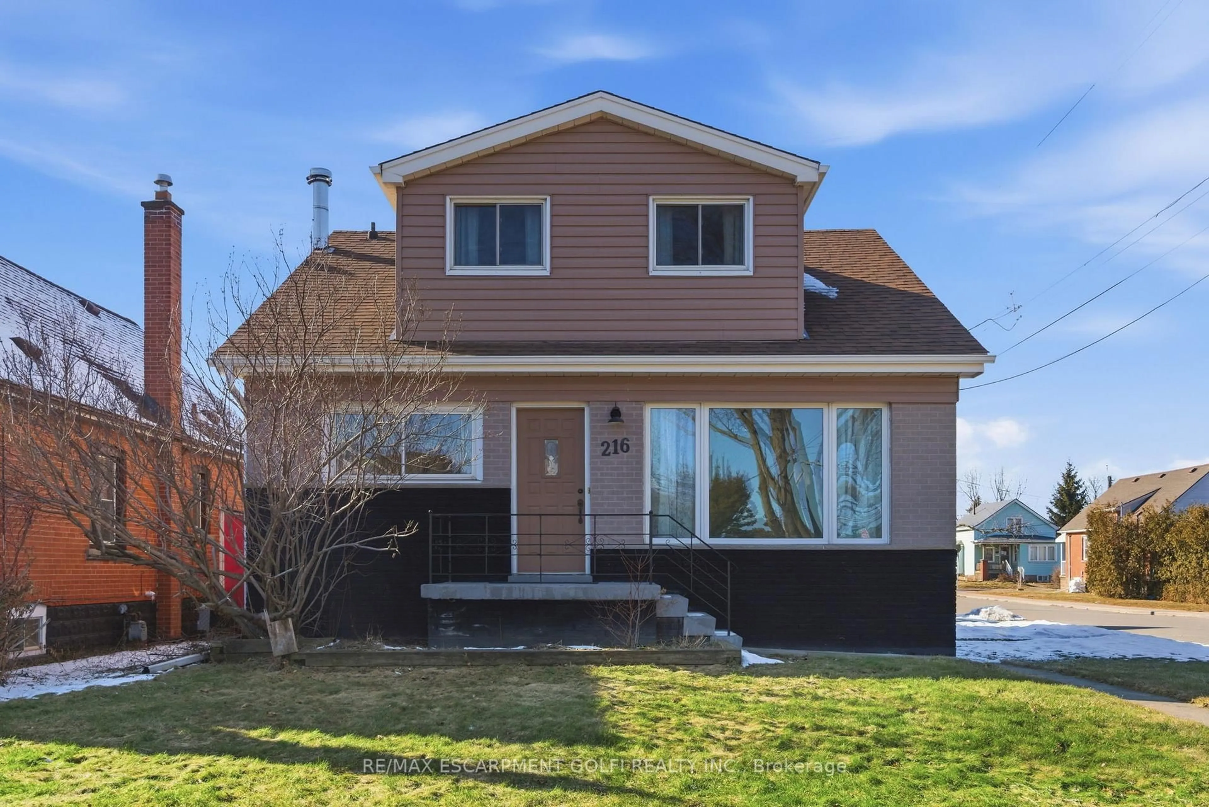 Unknown for 216 Walter Ave, Hamilton Ontario L8K 3L4