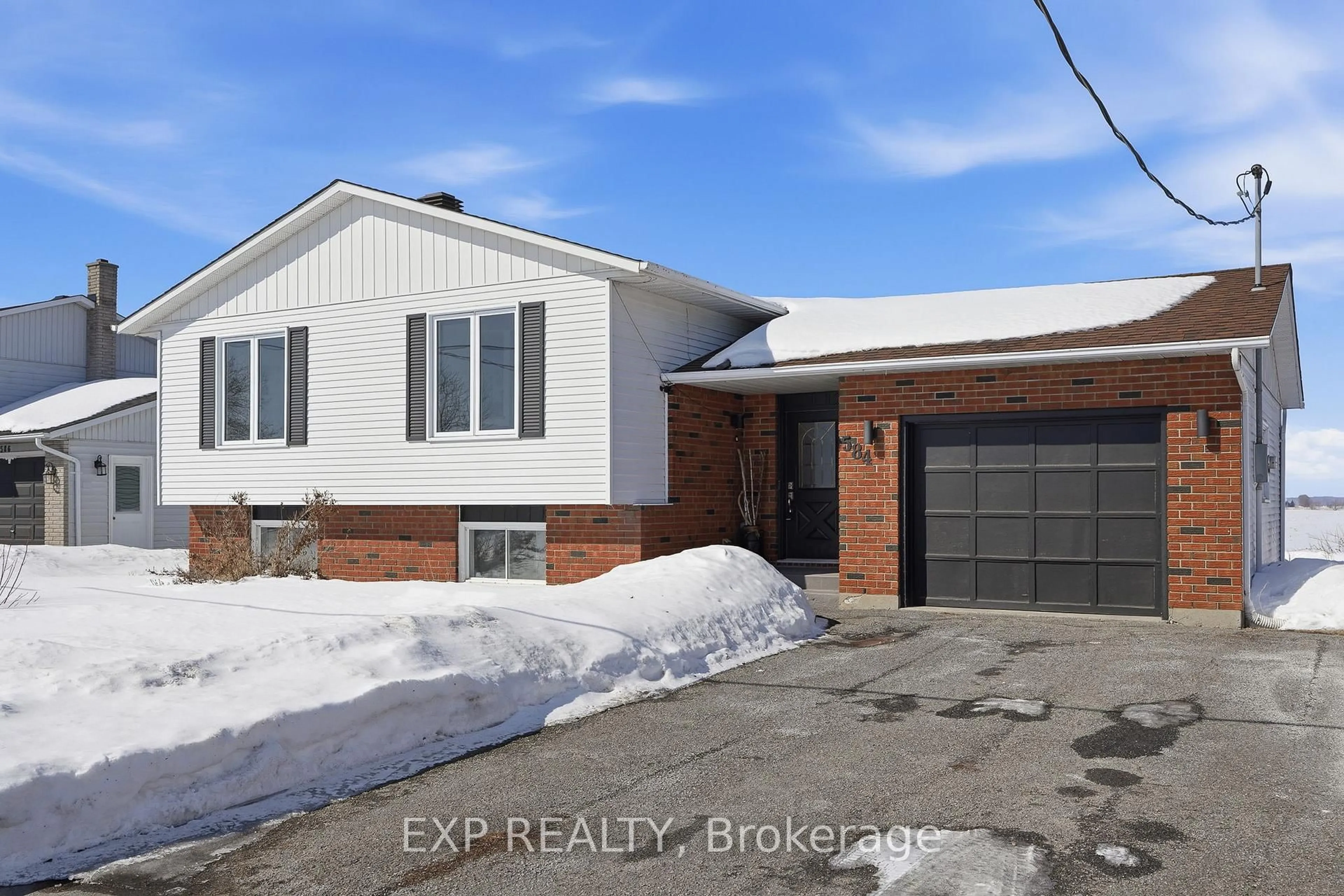 Home with brick exterior material, street for 584 Holmes St, North Dundas Ontario K0C 2K0