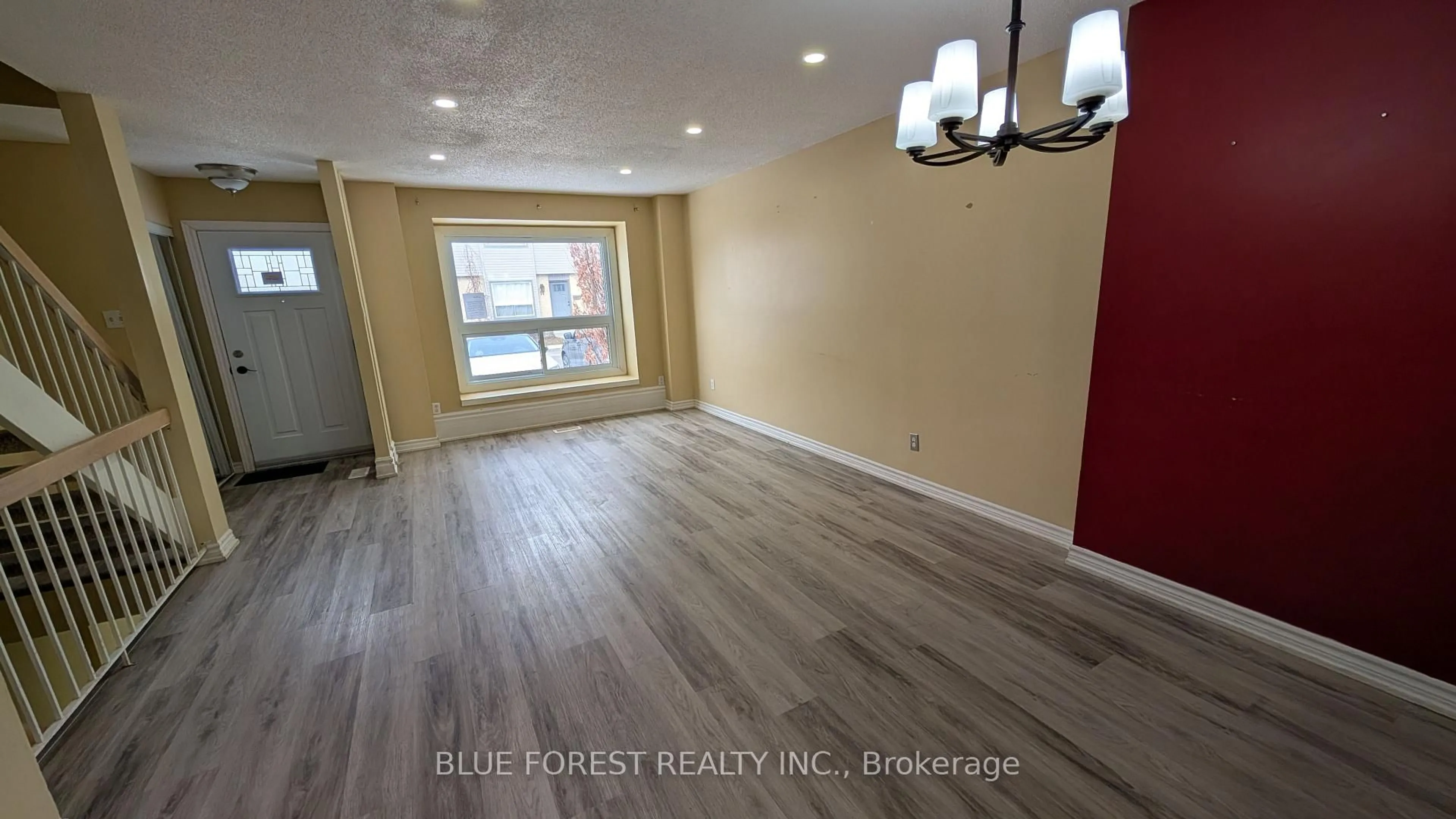 Unknown for 253 Taylor St #20, London East Ontario N5Y 2J6