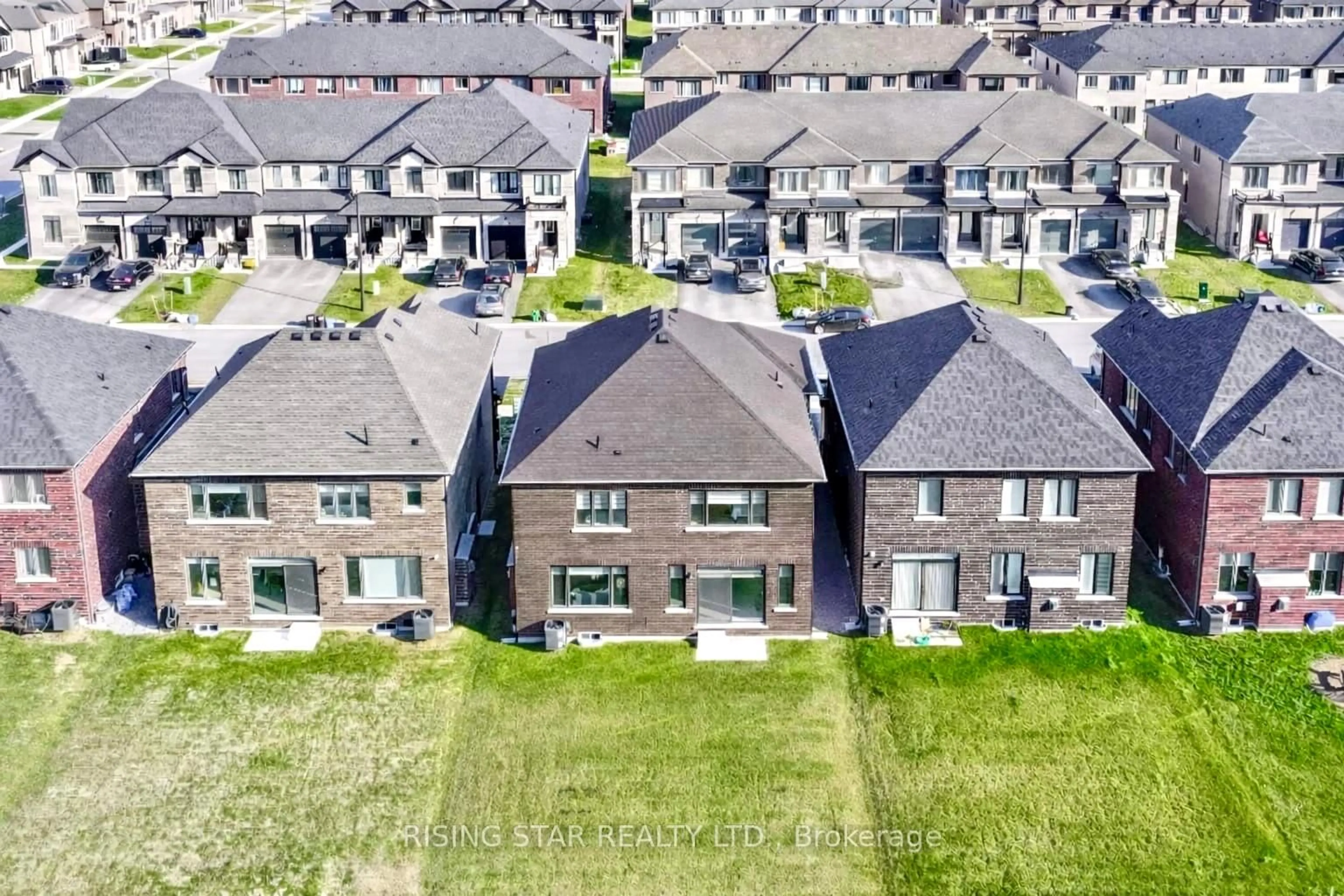 A pic from outside/outdoor area/front of a property/back of a property/a pic from drone, street for 49 Corley St, Kawartha Lakes Ontario K9V 6K2