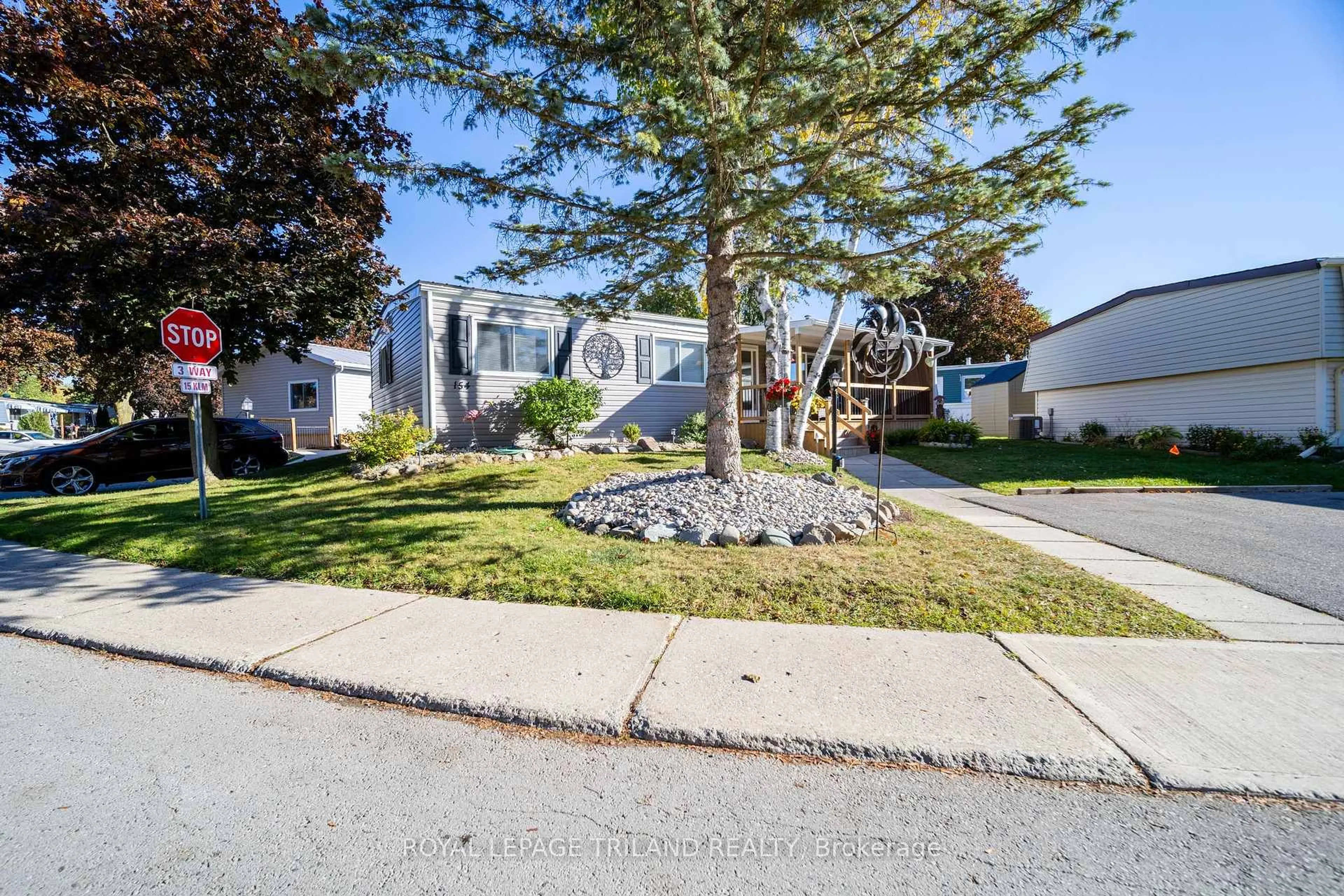 Unknown for 154 Pebble Beach Pkwy, South Huron Ontario N0M 1T0