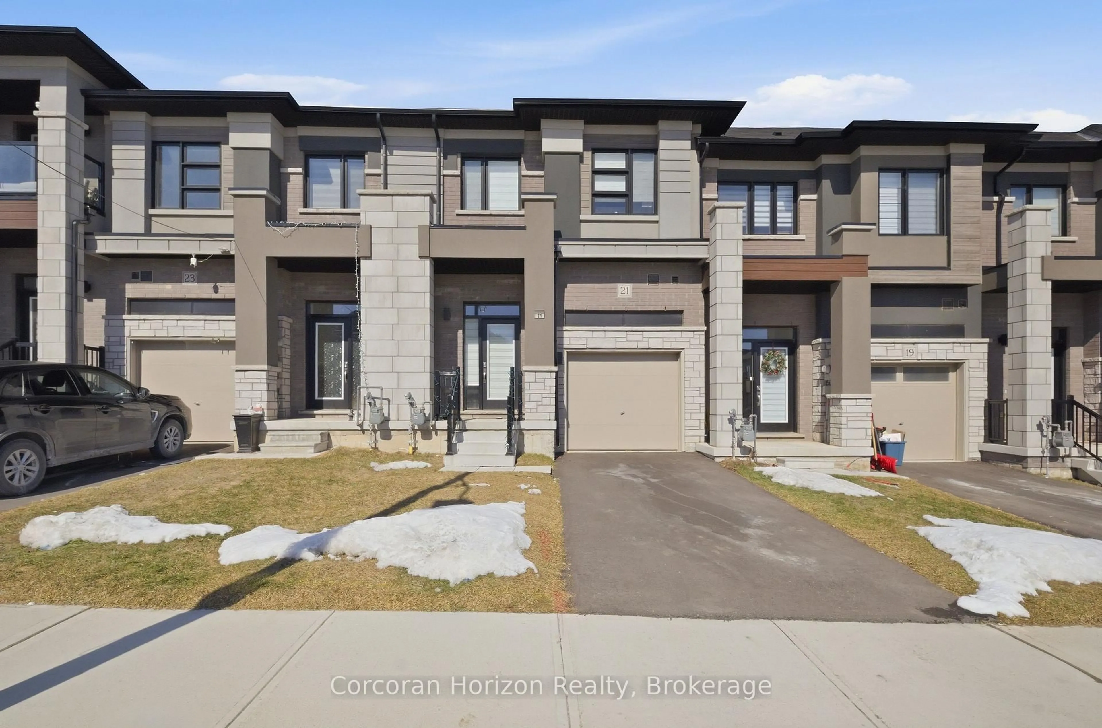 A pic from outside/outdoor area/front of a property/back of a property/a pic from drone, street for 21 GEORGE BRIER Dr, Brant Ontario N3L 0L1