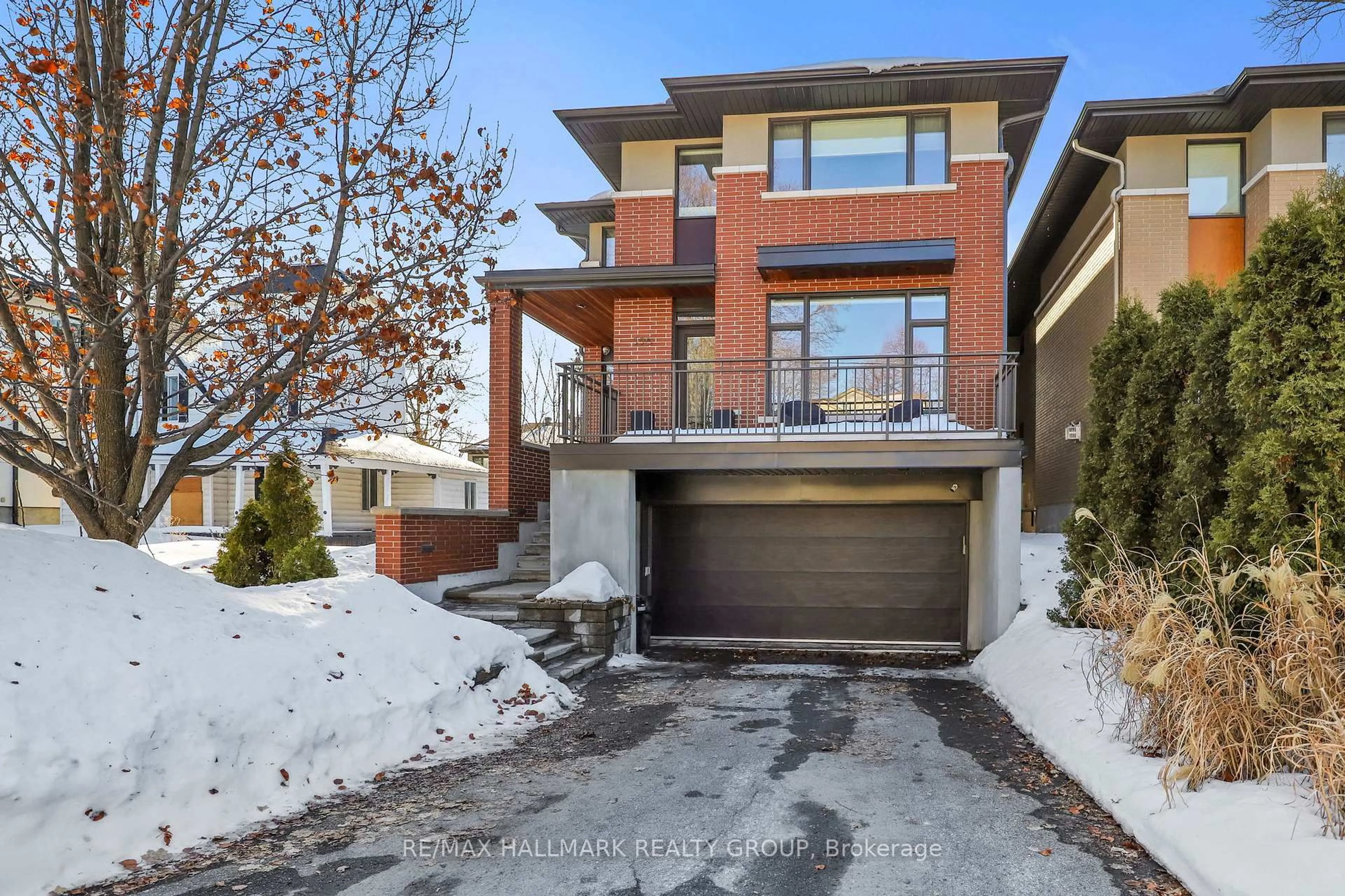 Home with brick exterior material, street for 556 Edison Ave, Ottawa Ontario K2A 1V4