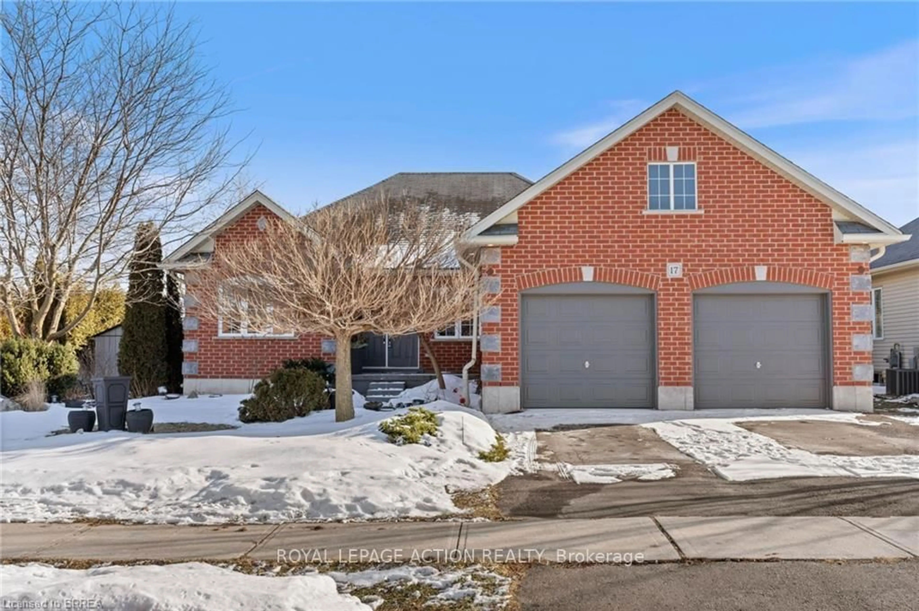 Home with brick exterior material, street for 17 Pollard St, Norwich Ontario N0J 1P0