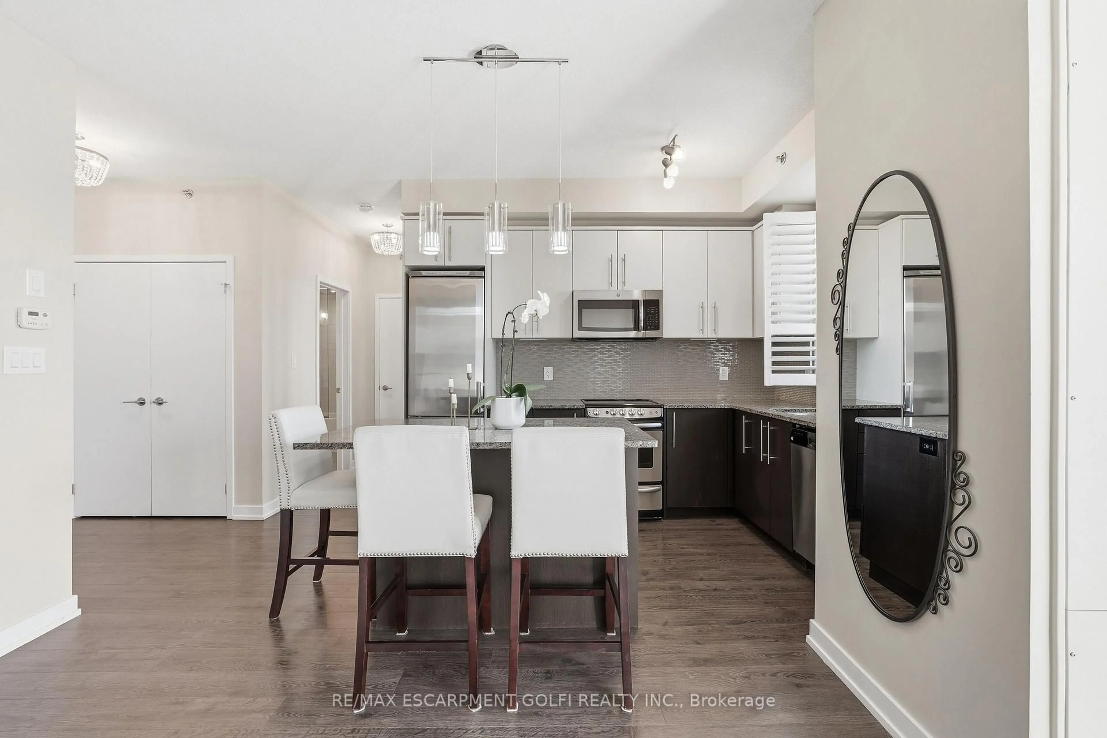 Open concept kitchen, unknown for 520 North Service Rd #411, Grimsby Ontario L3M 0C9