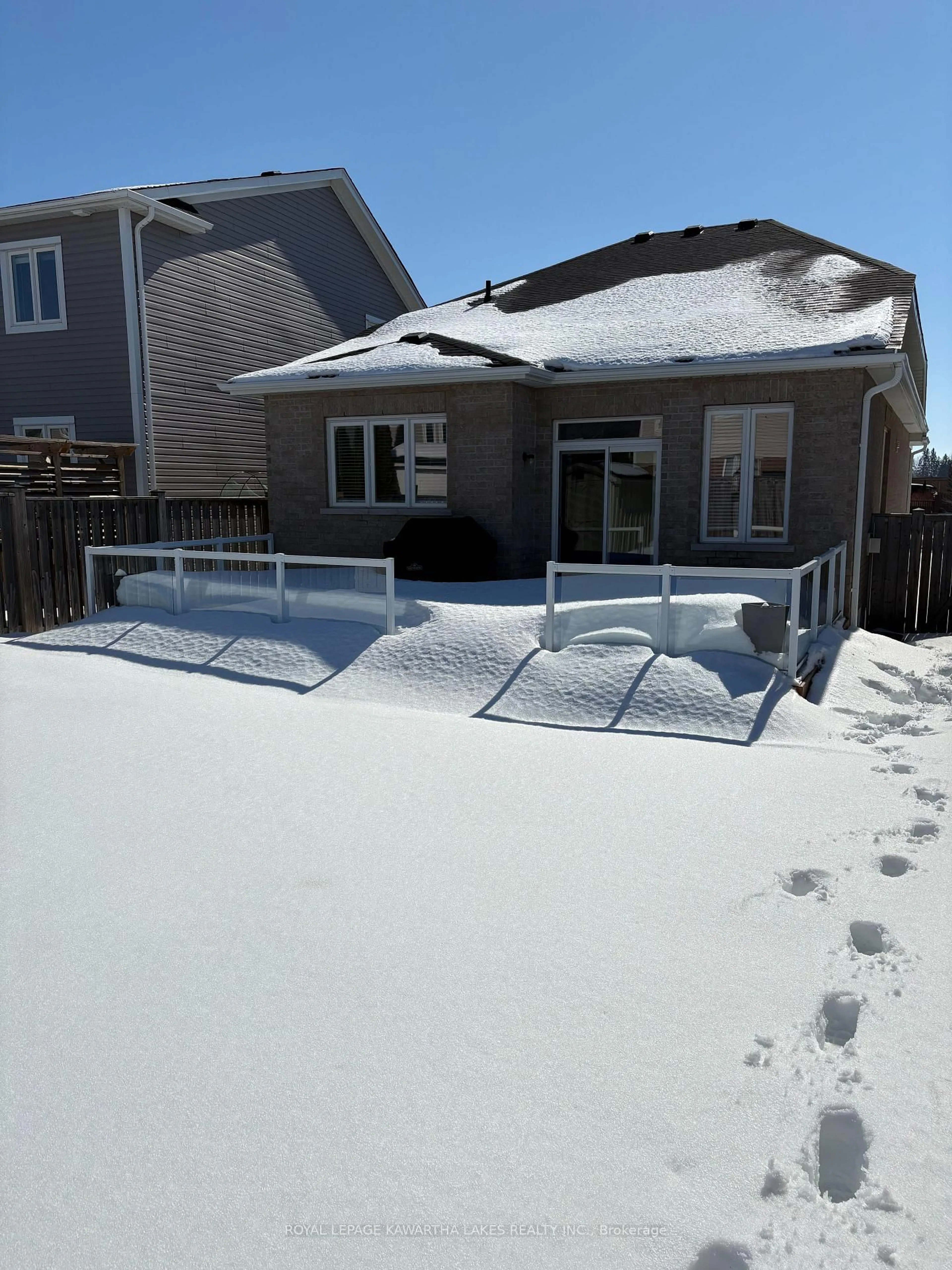 Pool for 4 Maguire St, Kawartha Lakes Ontario K9V 0L4