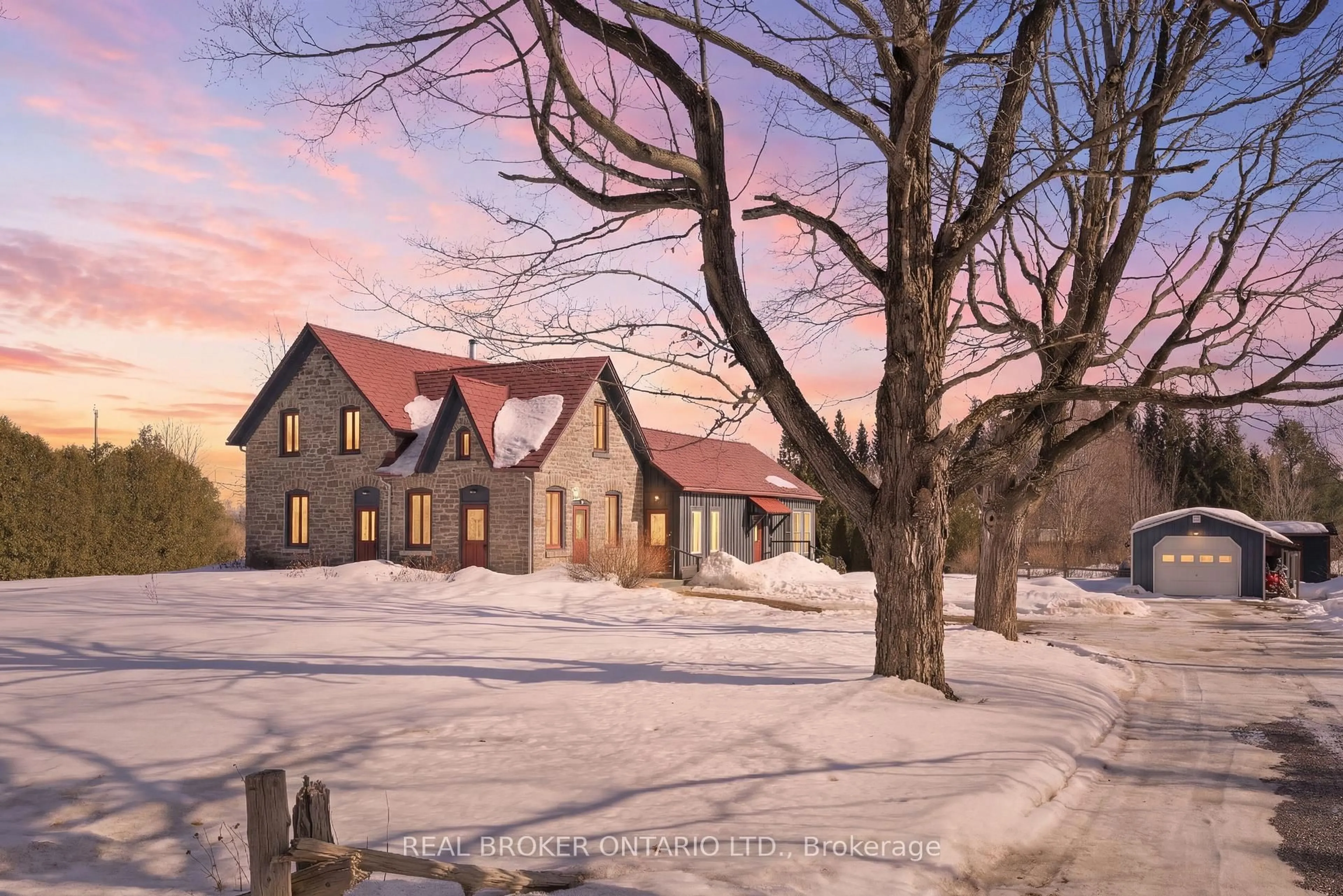 Unknown for 2090 Beach Rd, North Grenville Ontario K0G 1S0