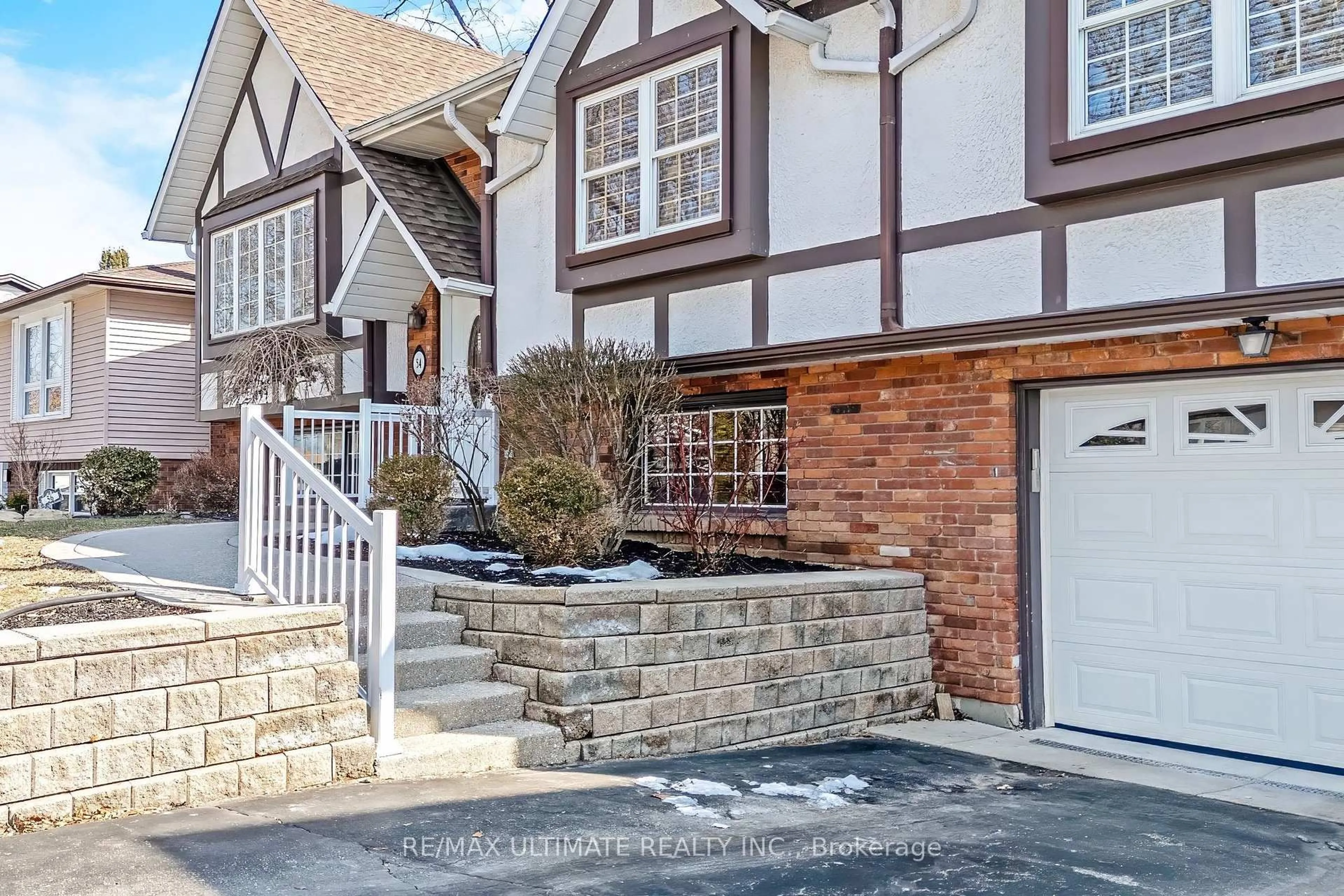 Home with brick exterior material, street for 54 Debora Dr, Grimsby Ontario L3M 4J3