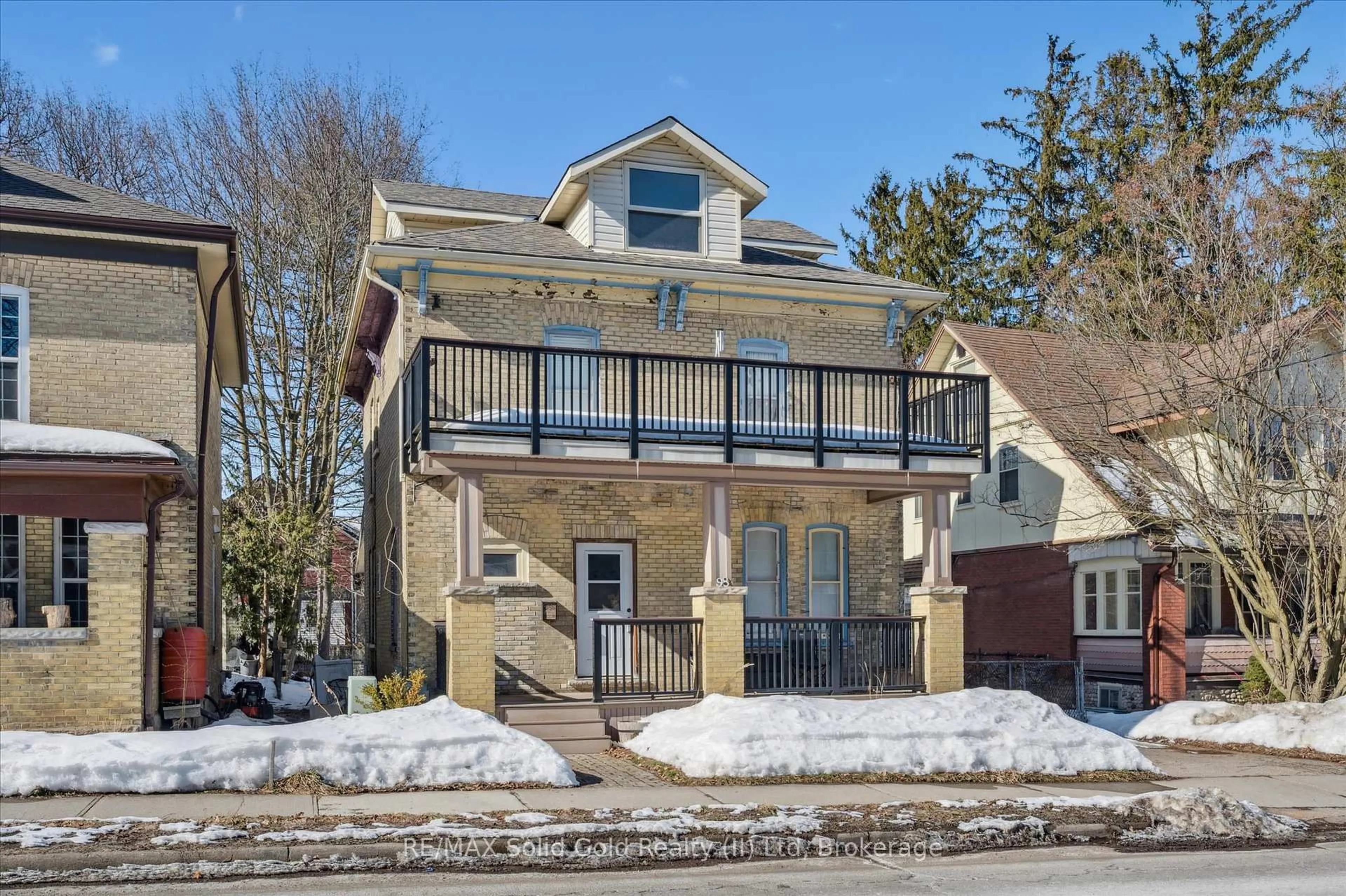 Unknown for 98 William St, Waterloo Ontario N2L 1J7