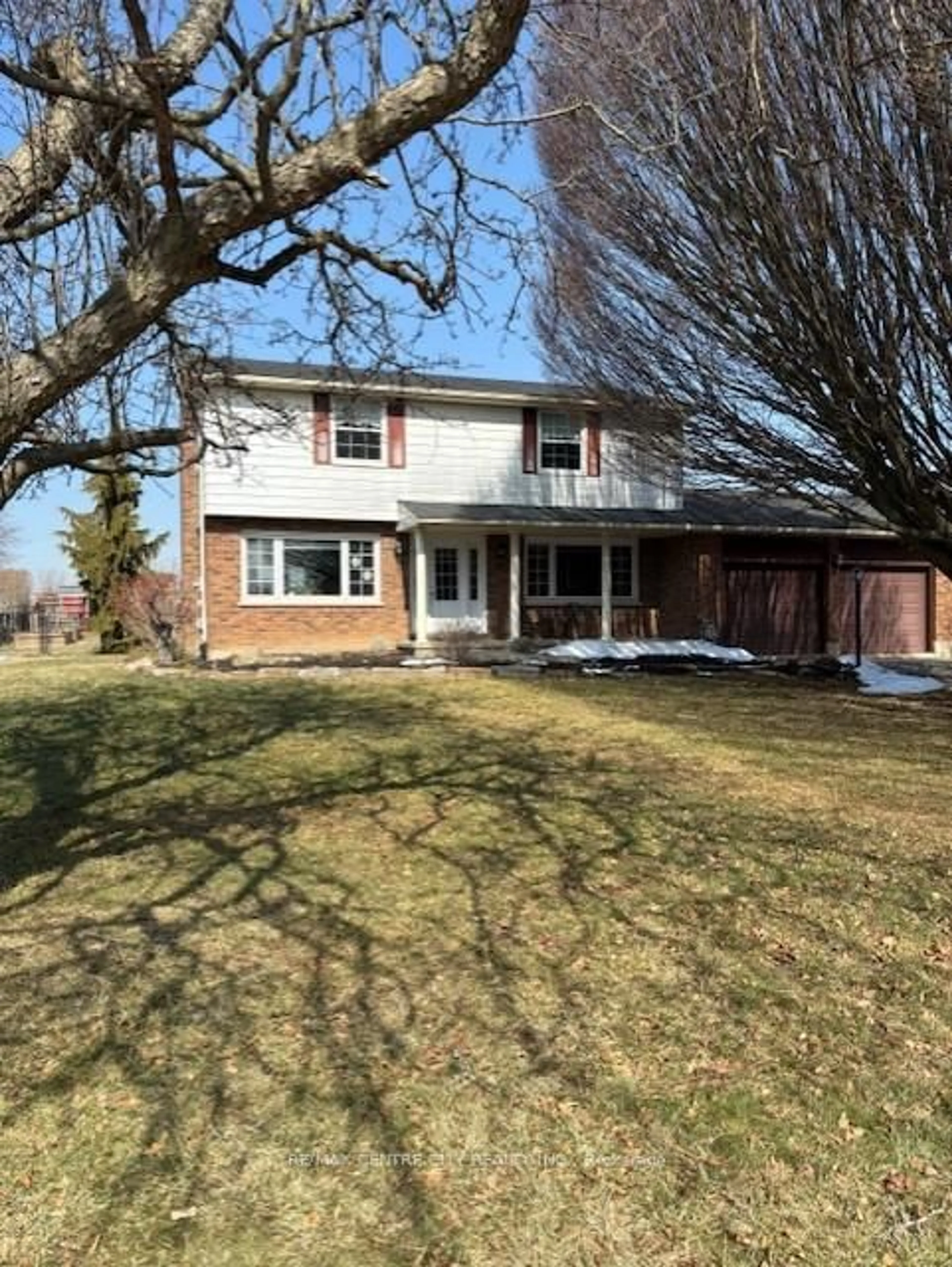 A pic from outside/outdoor area/front of a property/back of a property/a pic from drone, street for 6579 Bostwick Rd, Central Elgin Ontario N0L 2L0