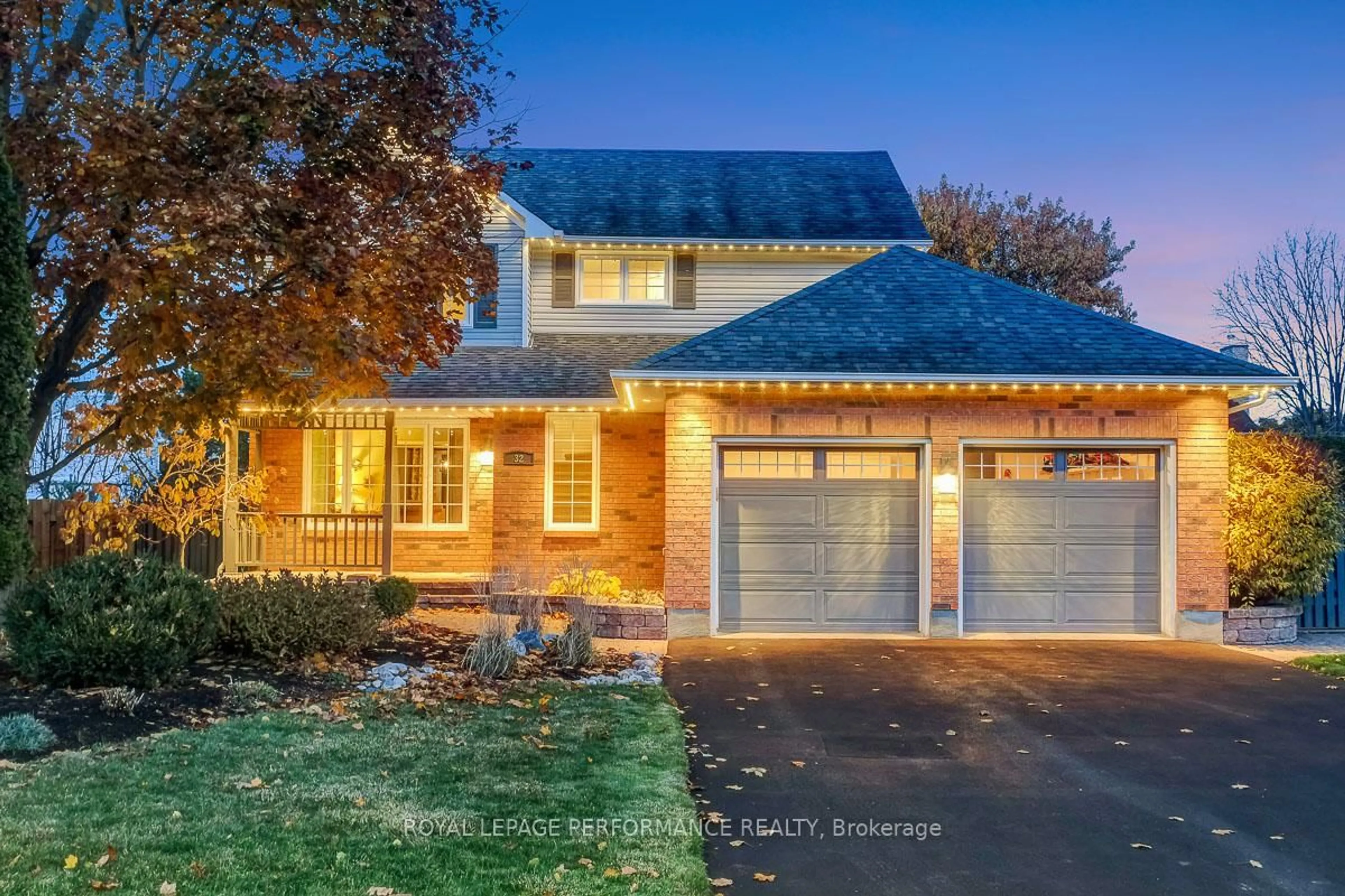 Home with brick exterior material, street for 32 Parklands Ave, Russell Ontario K4R 1A2