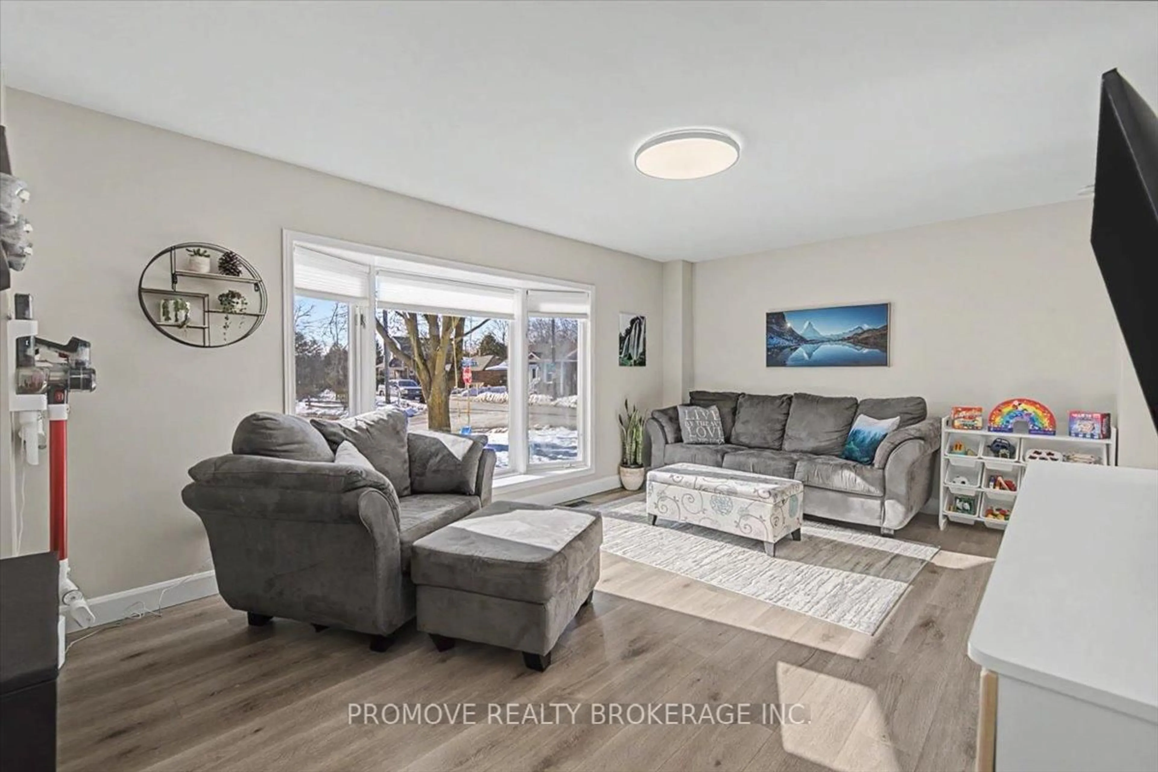 Living room with furniture, unknown for 4 St Arnaud St, Guelph Ontario N1H 5V4