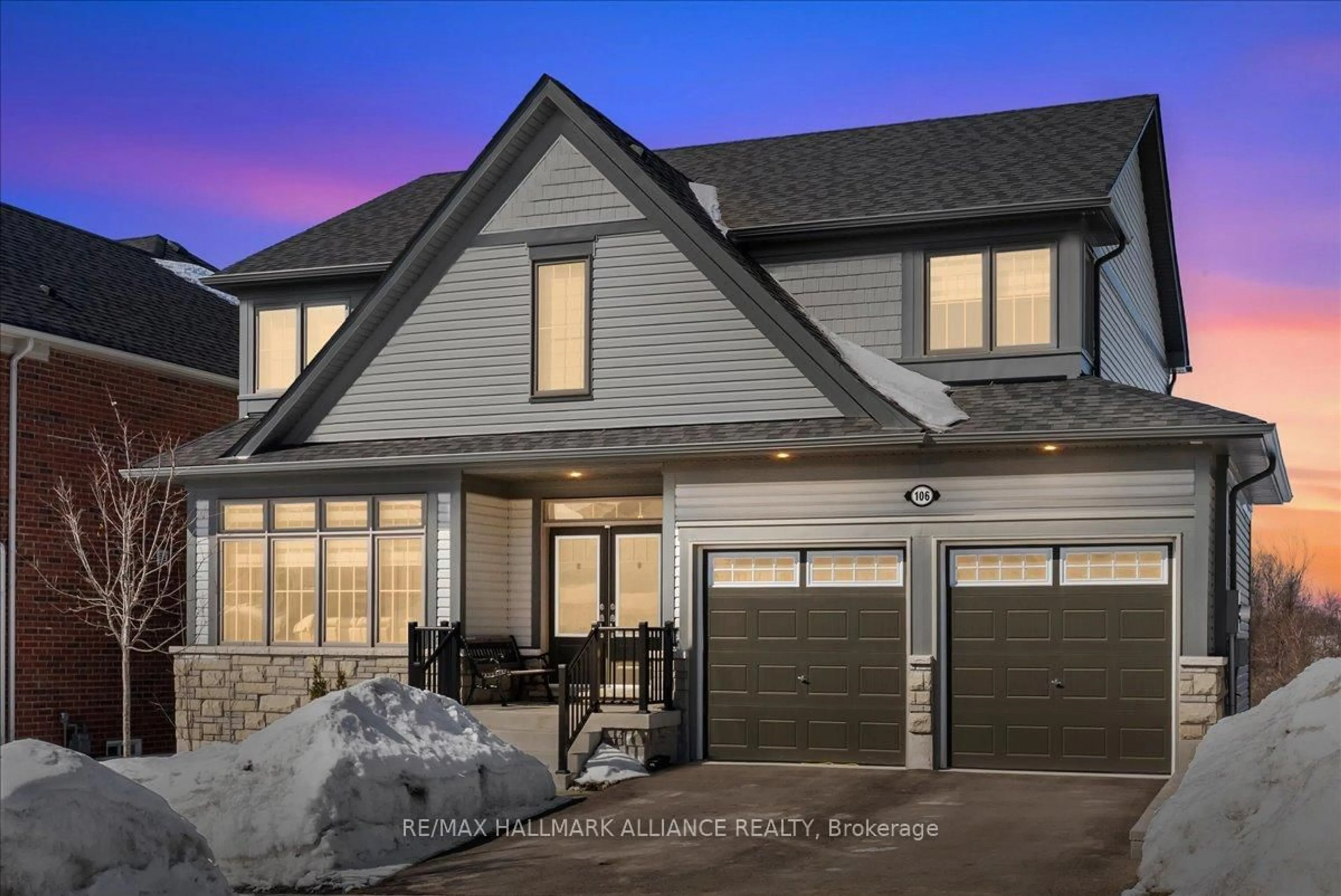 Home with vinyl exterior material, street for 106 Rea Dr, Centre Wellington Ontario N1M 0J8