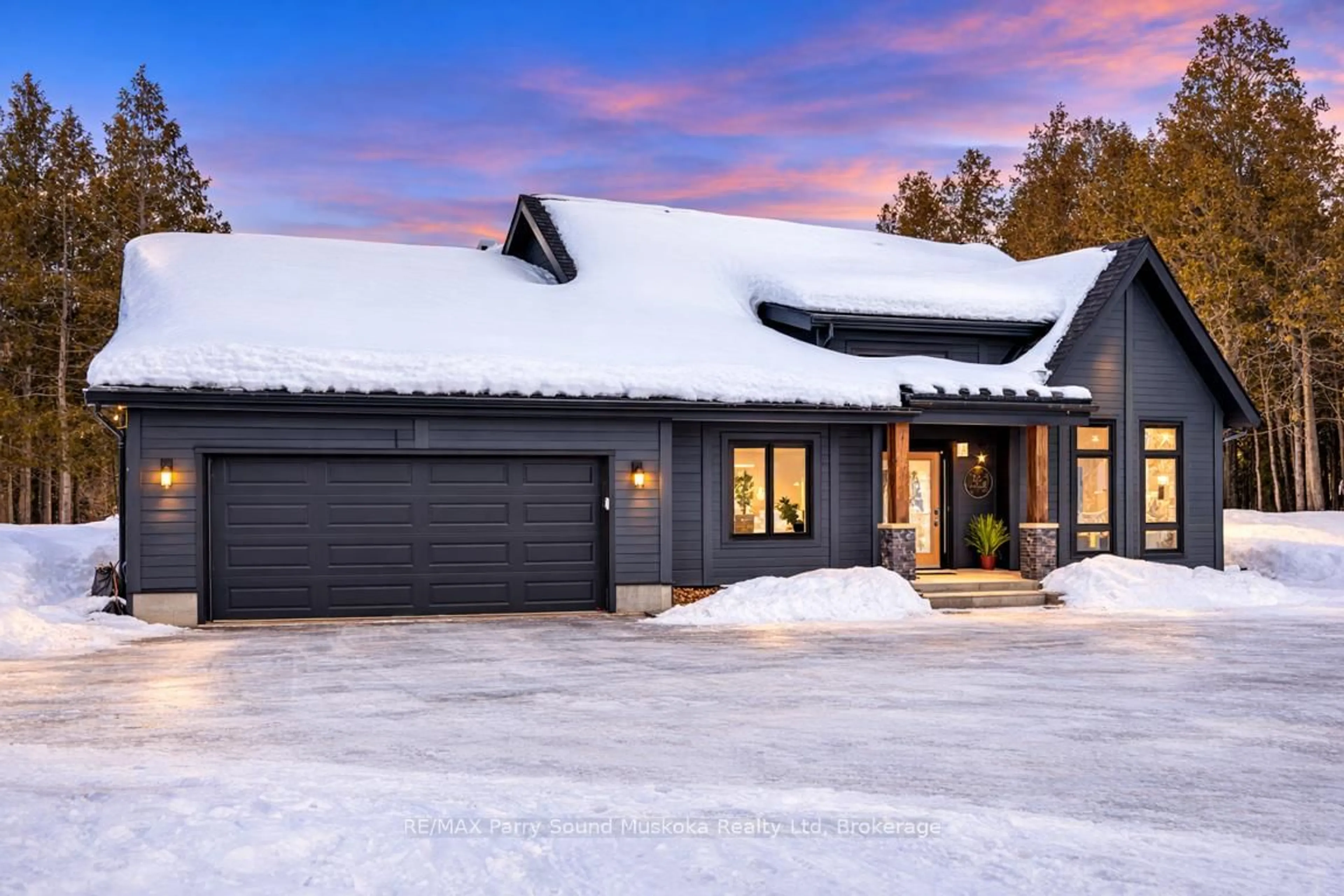 Home with brick exterior material, unknown for 54 Lake Ridge Rd, Seguin Ontario P0C 1J0