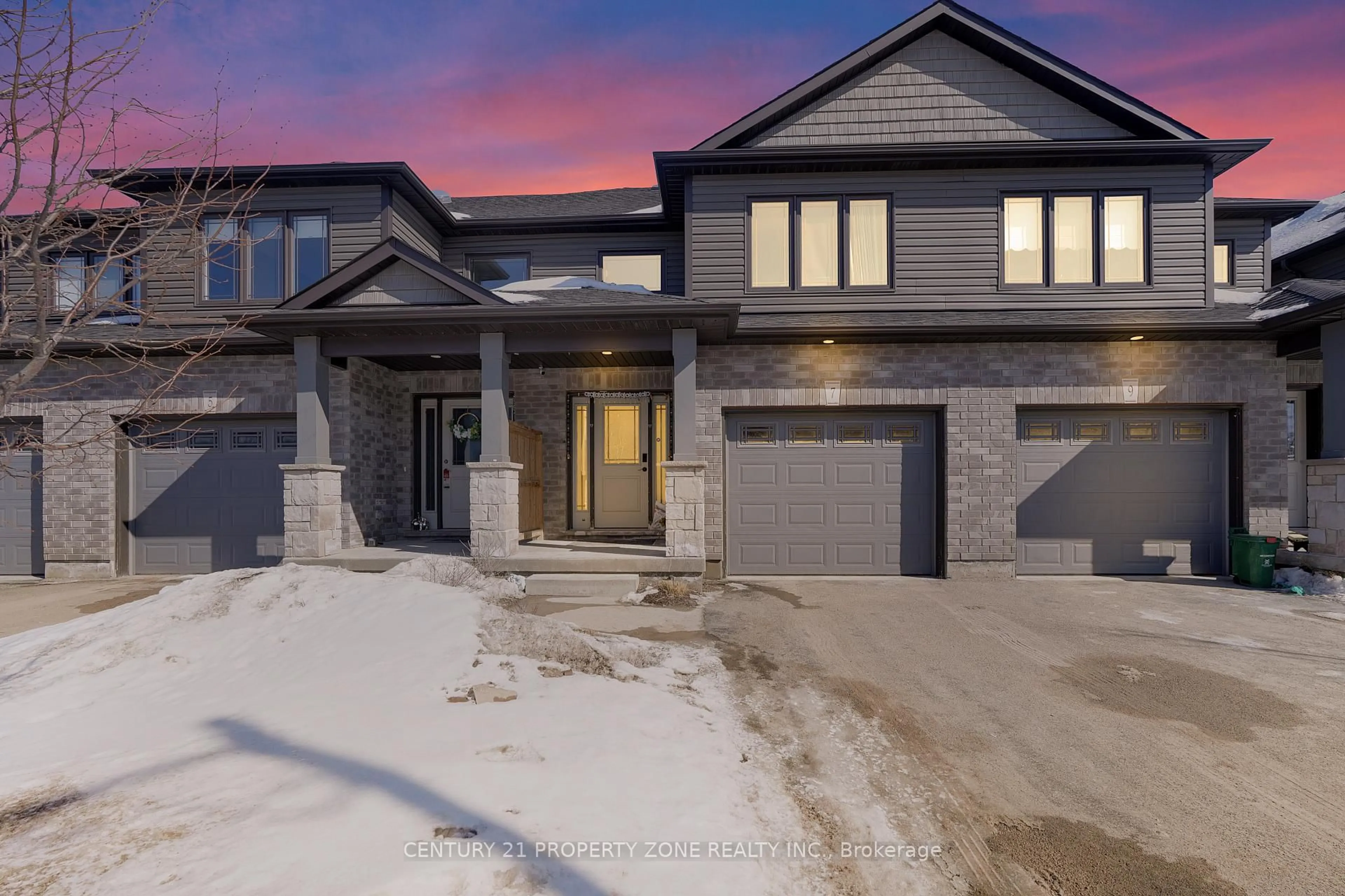 Home with brick exterior material, street for 7 Taylor Dr #34, East Luther Grand Valley Ontario L9W 7P1