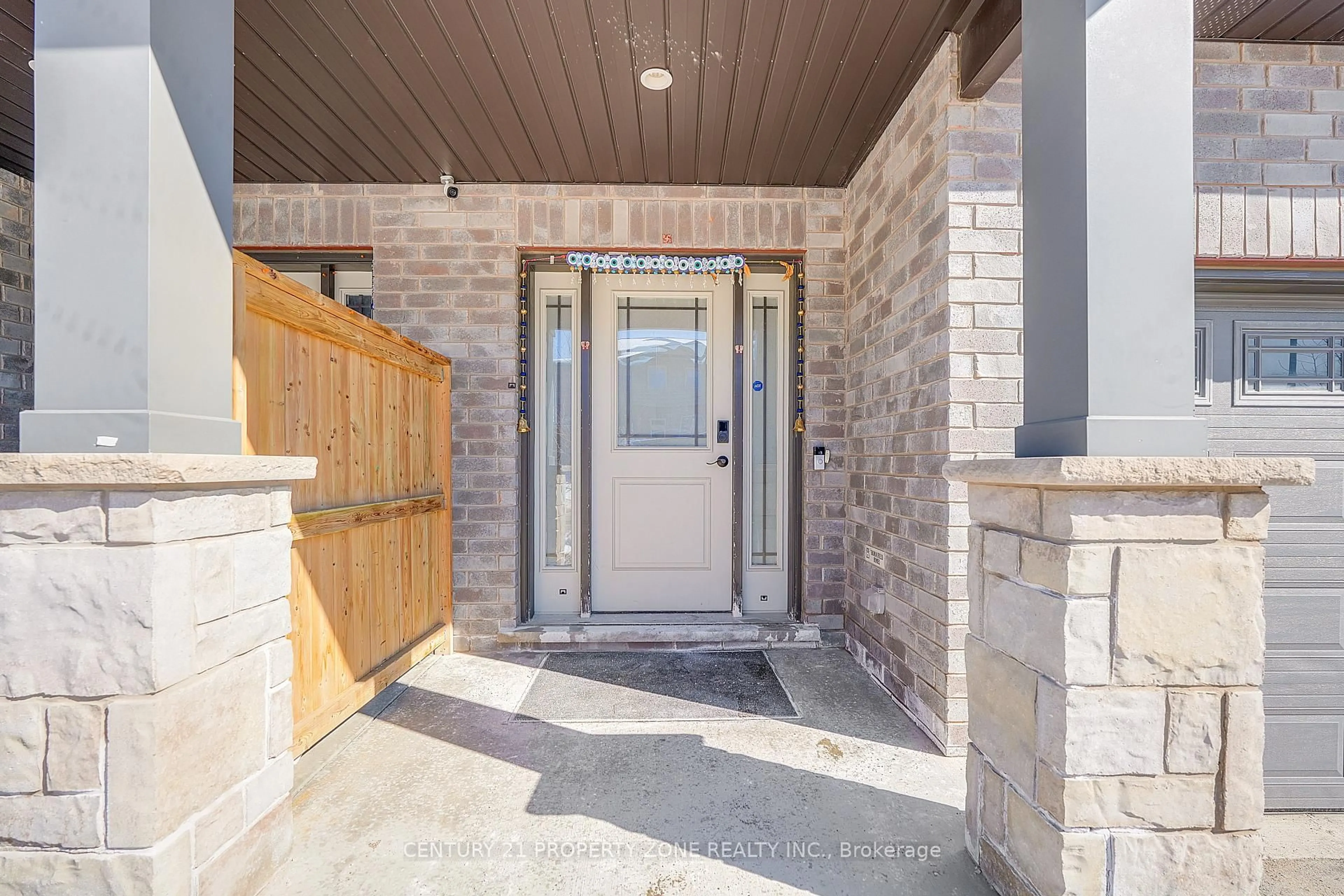 Indoor entryway for 7 Taylor Dr #34, East Luther Grand Valley Ontario L9W 7P1