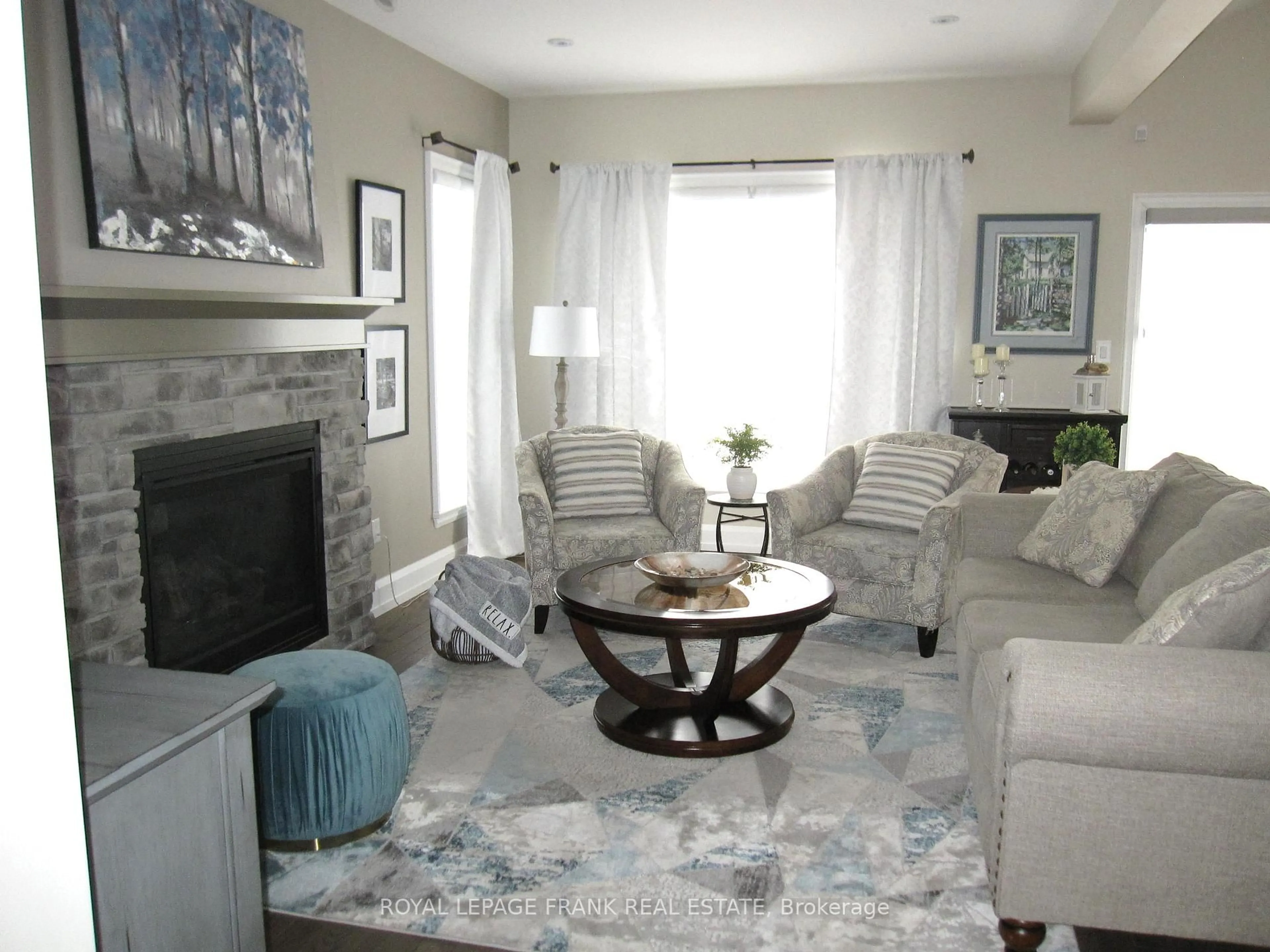 Living room with furniture, unknown for 864 Burnham St, Cobourg Ontario K9A 2X7