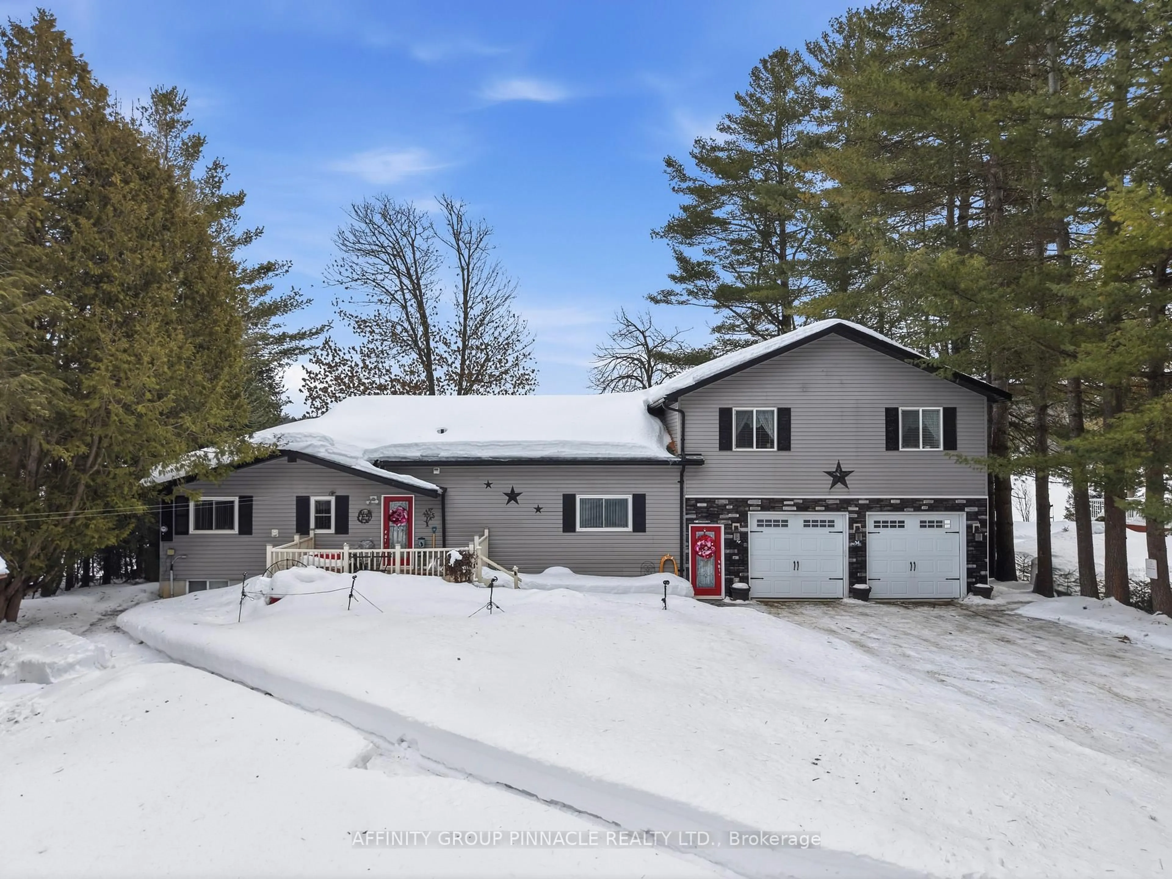 A pic from outside/outdoor area/front of a property/back of a property/a pic from drone, street for 1150 Moore Lake Estates Rd, Minden Hills Ontario K0M 2L1