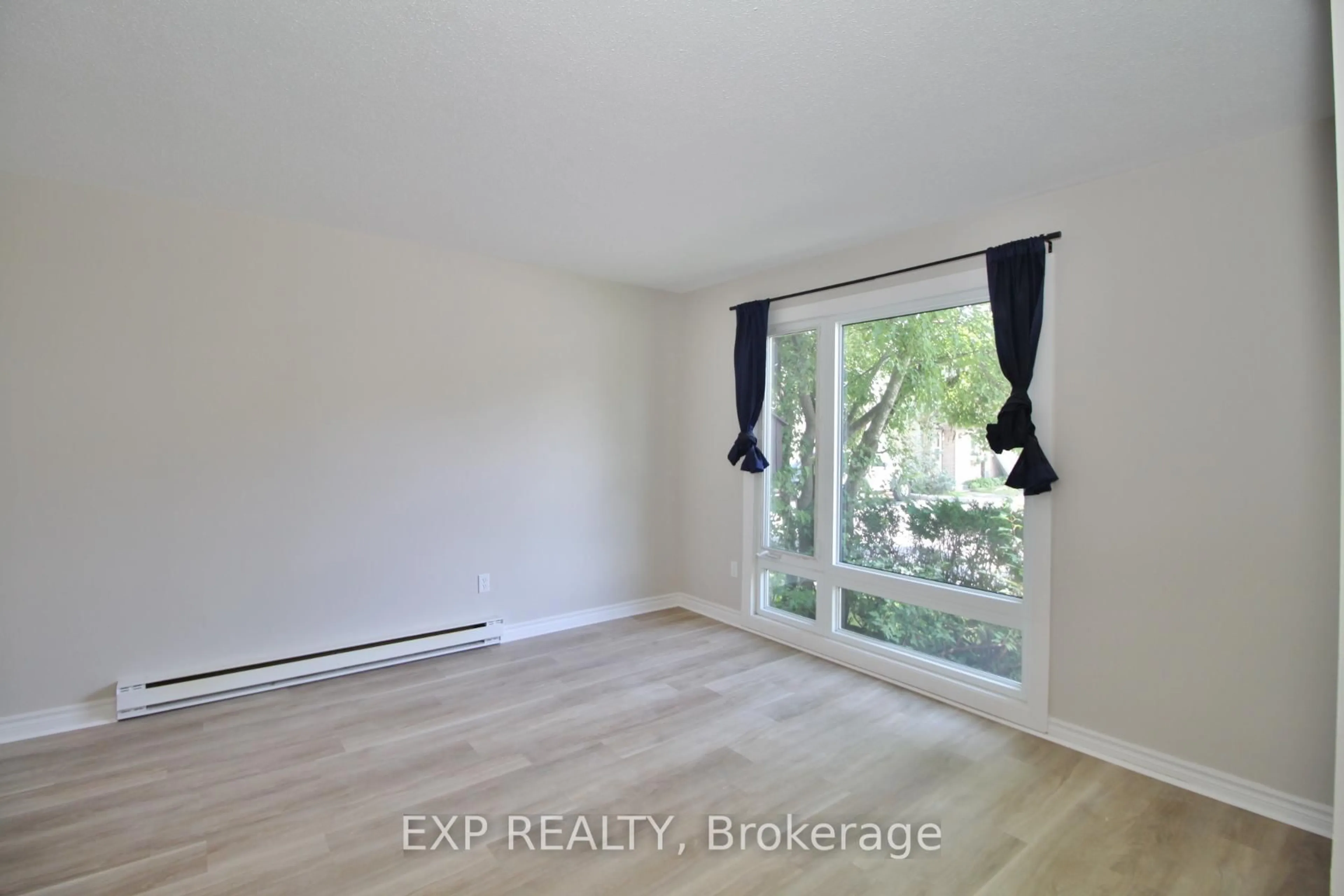 A pic of a room for 3691 Albion Rd #52, Ottawa Ontario K1T 1P2