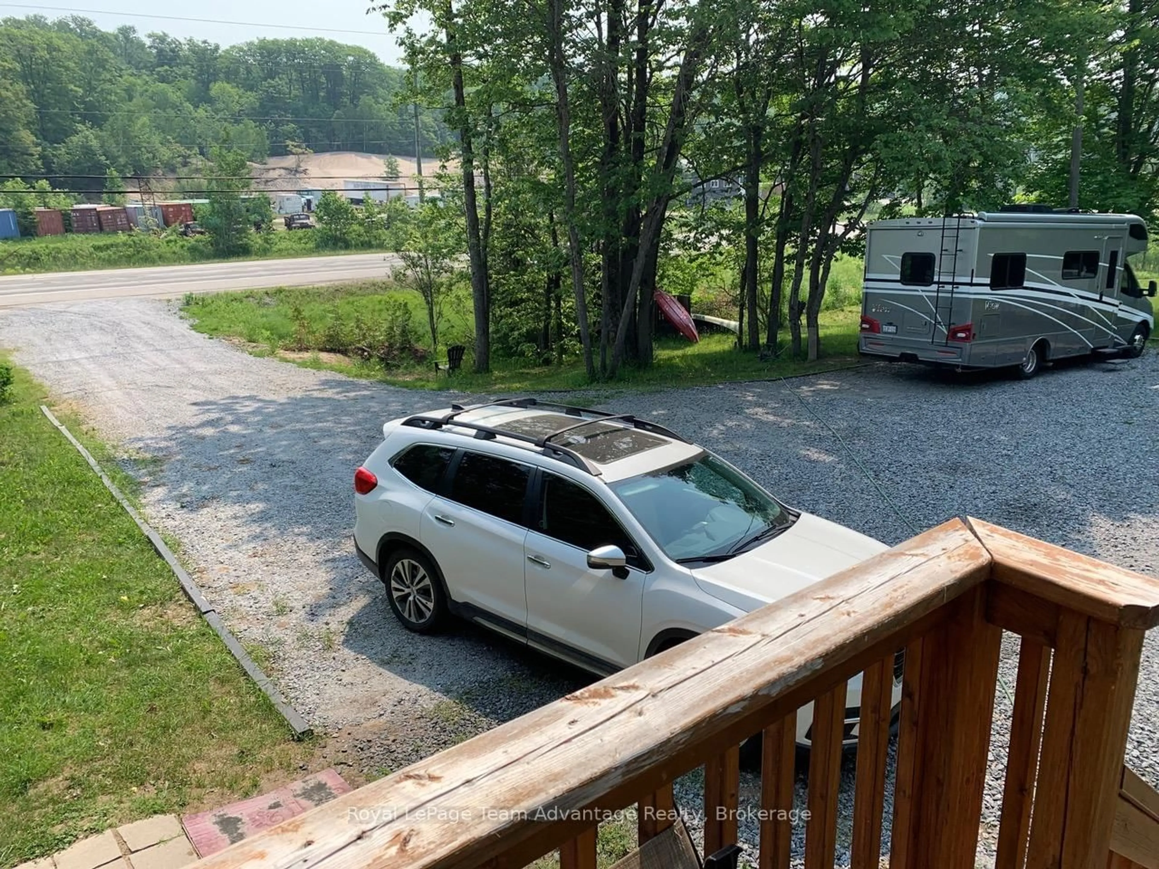 A pic from outside/outdoor area/front of a property/back of a property/a pic from drone, mountain view for 1155 Lake Joseph Rd, Seguin Ontario P2A 2W8