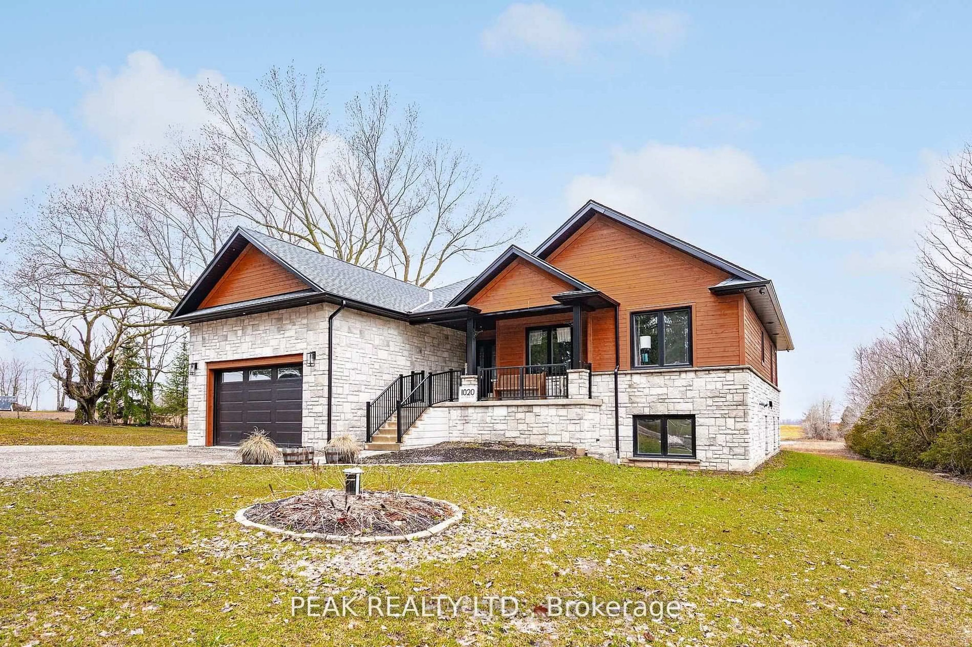 Home with brick exterior material, building for 1020 Victoria St, West Grey Ontario N0G 1C0