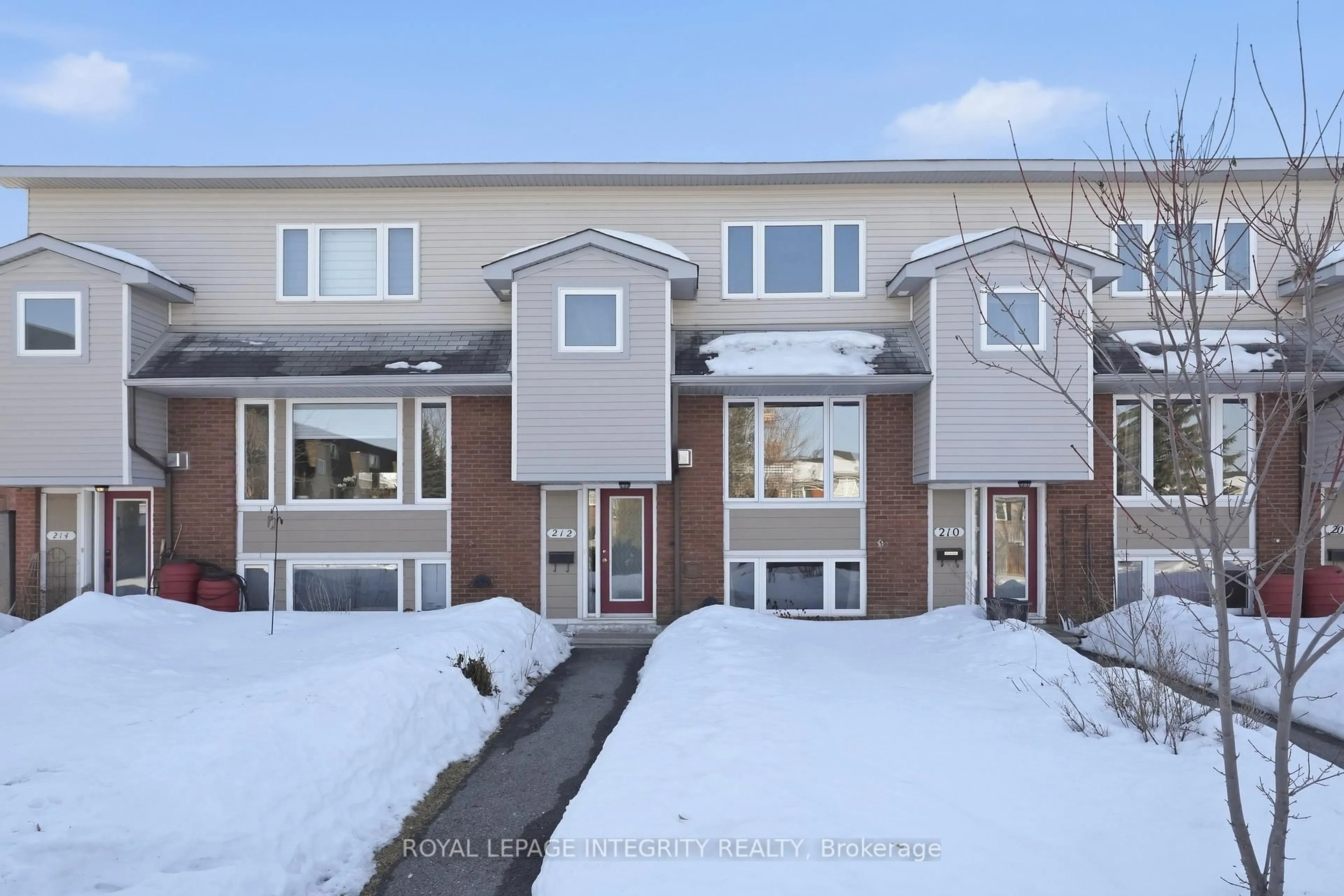 Unknown for 212 Monterey Dr, Ottawa Ontario K2H 7A8