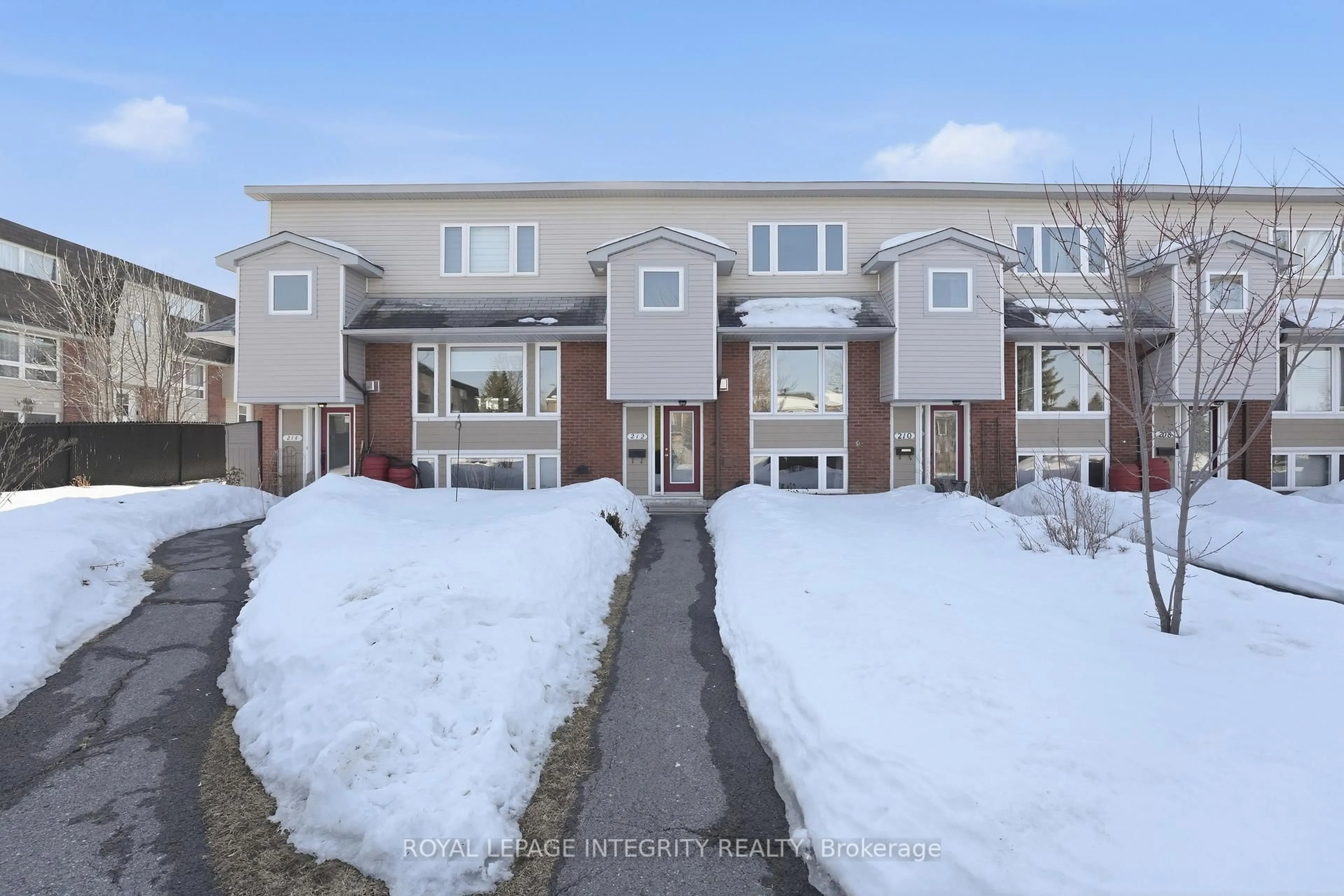 A pic from outside/outdoor area/front of a property/back of a property/a pic from drone, unknown for 212 Monterey Dr, Ottawa Ontario K2H 7A8