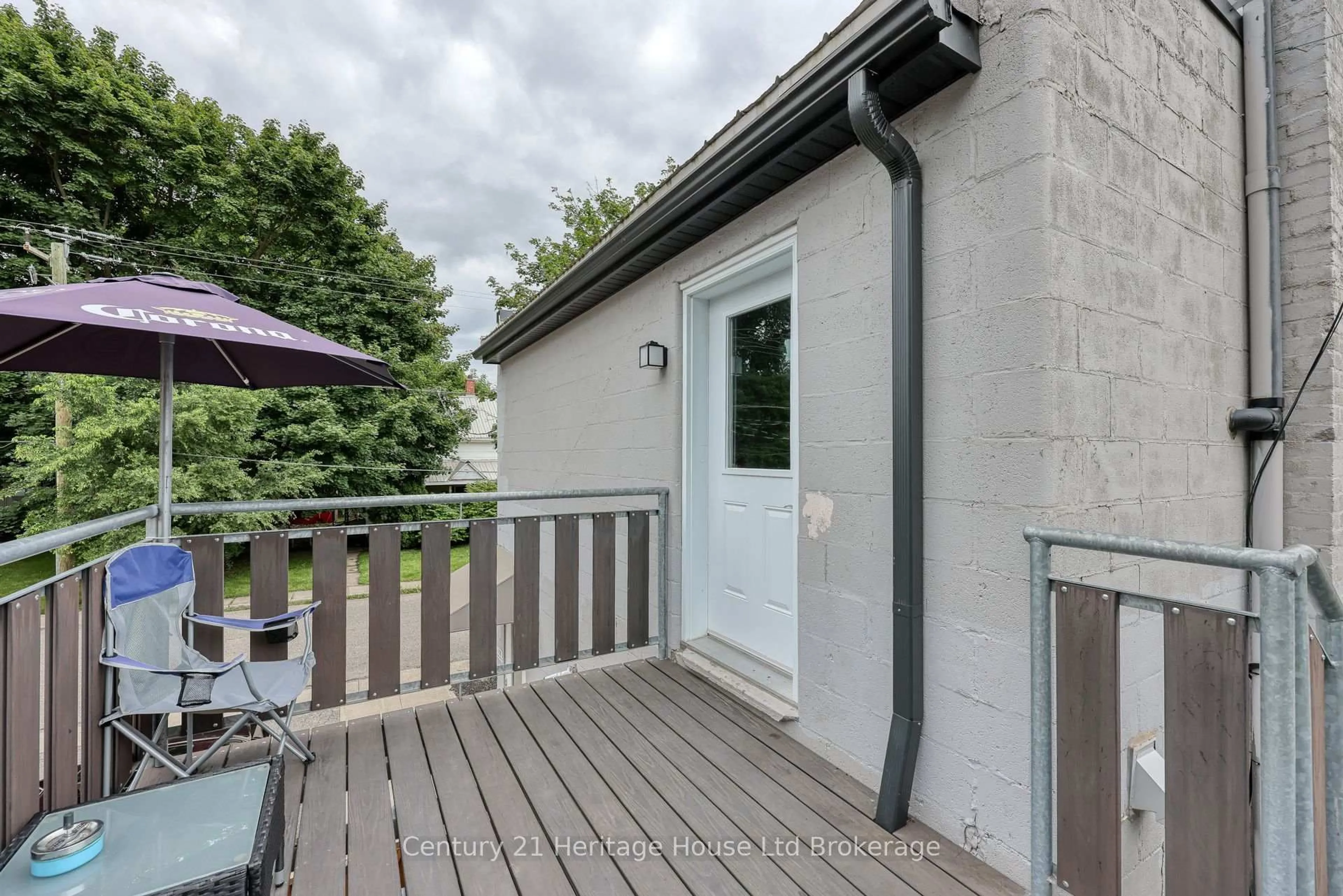 Patio, street for 729 HOUNSFIELD St, Woodstock Ontario N4S 1P3